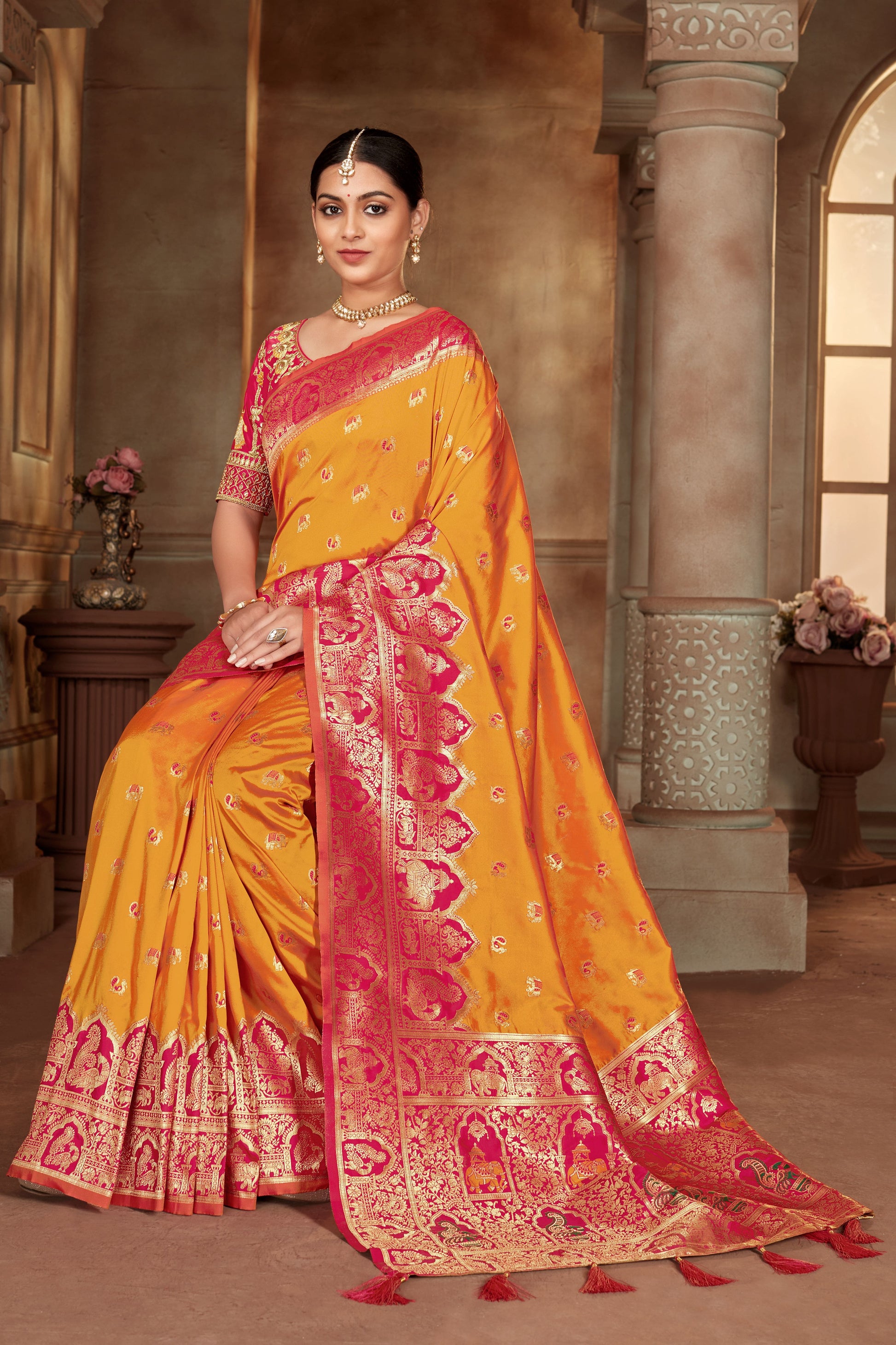 MANOHARI Banarasi Silk Blend Jacquard Work Saree - Yellow