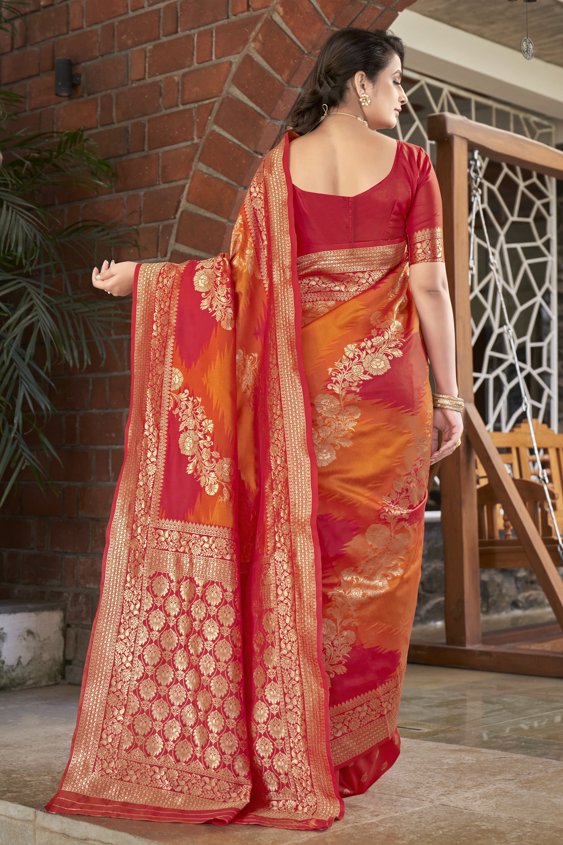 MANOHARI Banarasi Silk Blend Jacquard Work Saree - Orange