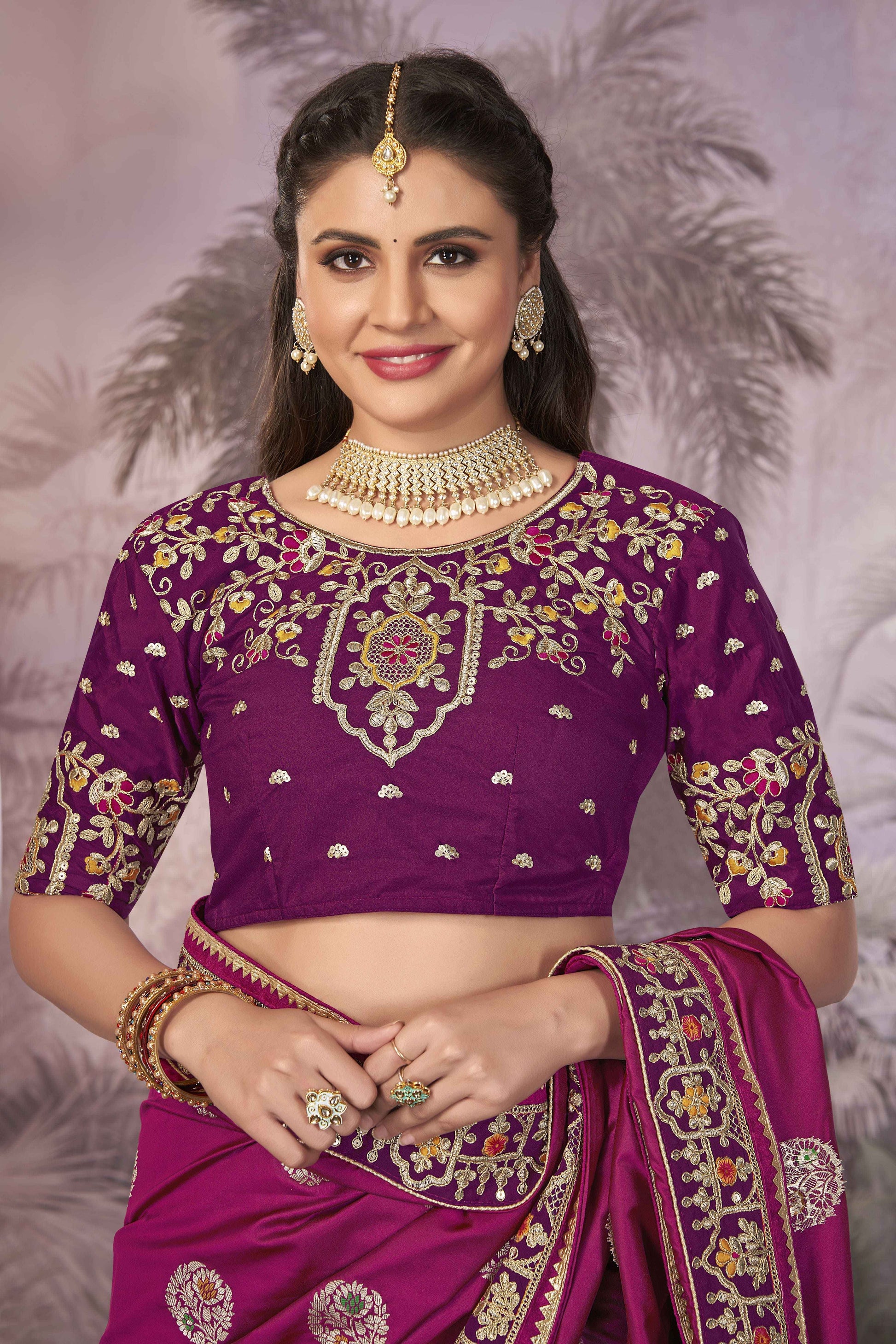MANOHARI Banarasi Silk Blend Jacquard Work Saree - Pink