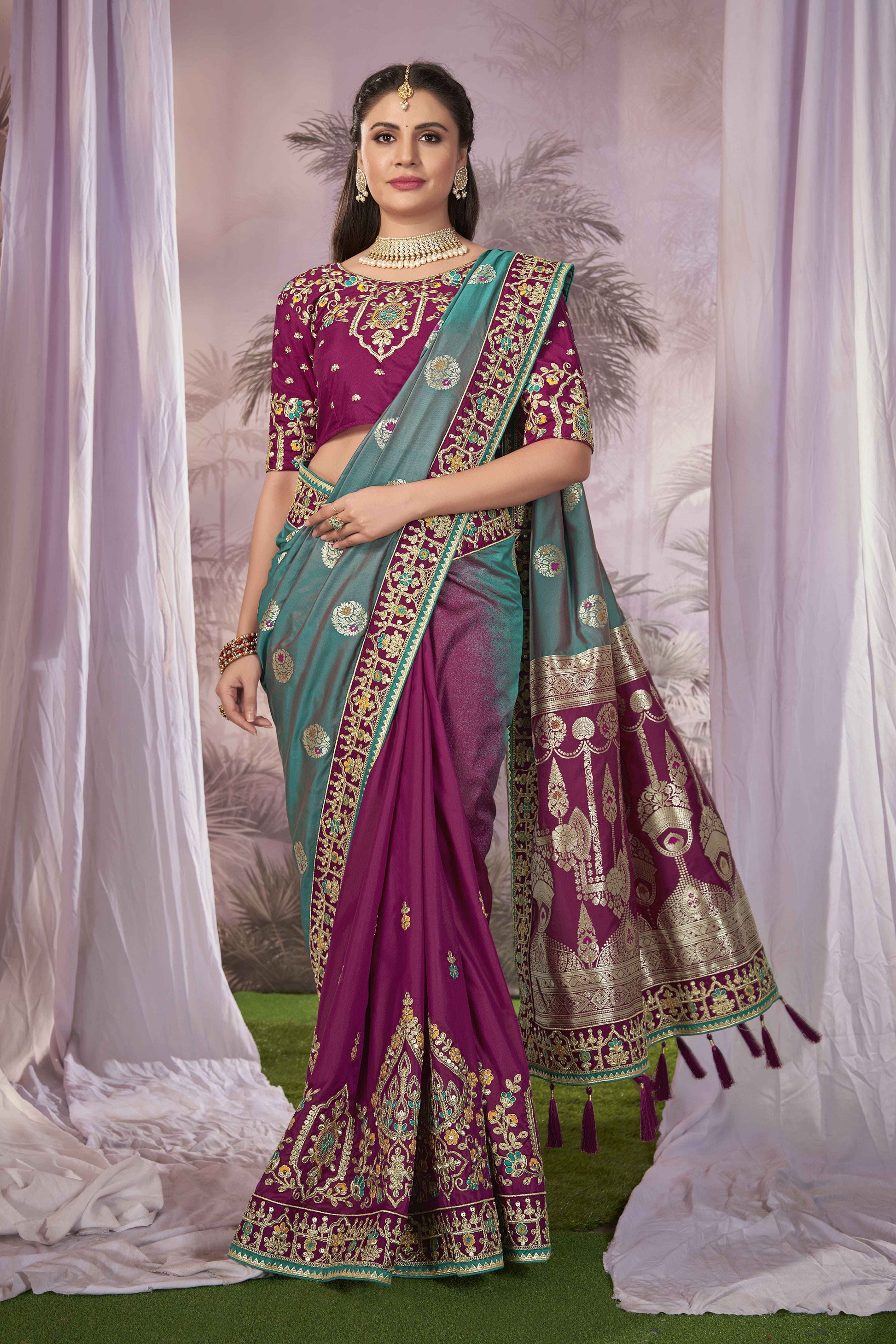MANOHARI Banarasi Silk Blend Jacquard Work Saree - Blue