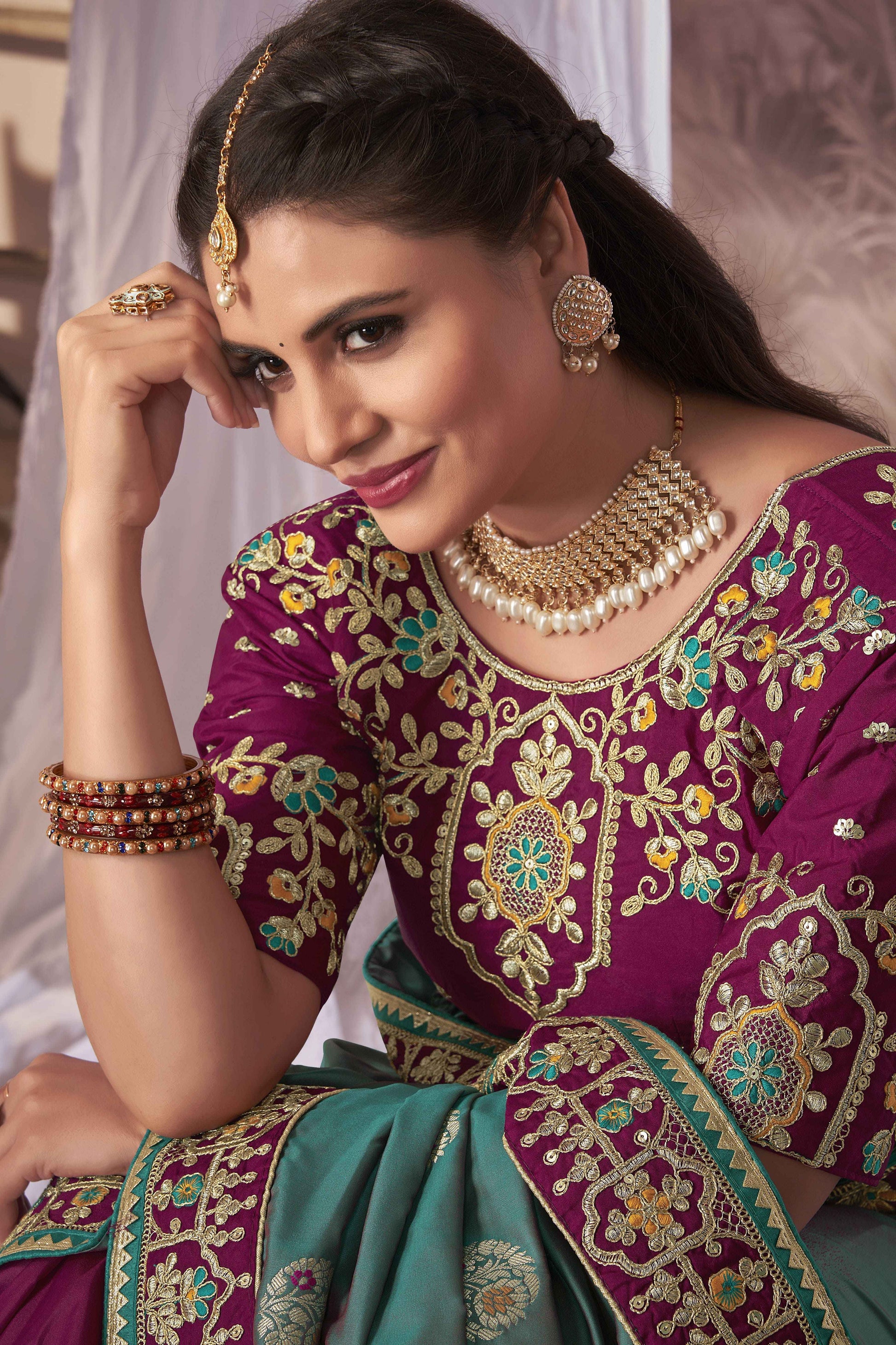 MANOHARI Banarasi Silk Blend Jacquard Work Saree - Blue