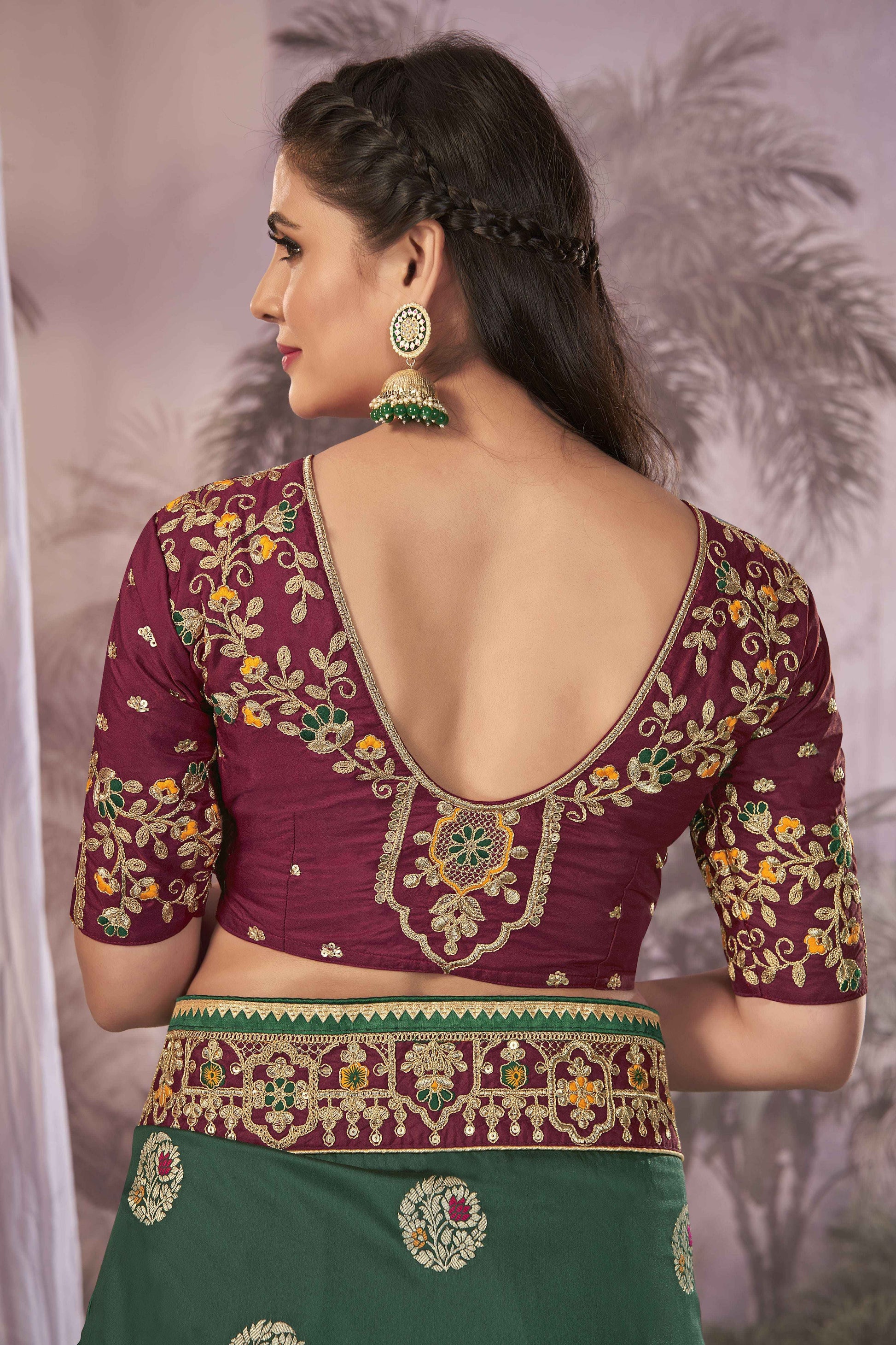 MANOHARI Banarasi Silk Blend Jacquard Work Saree - Green