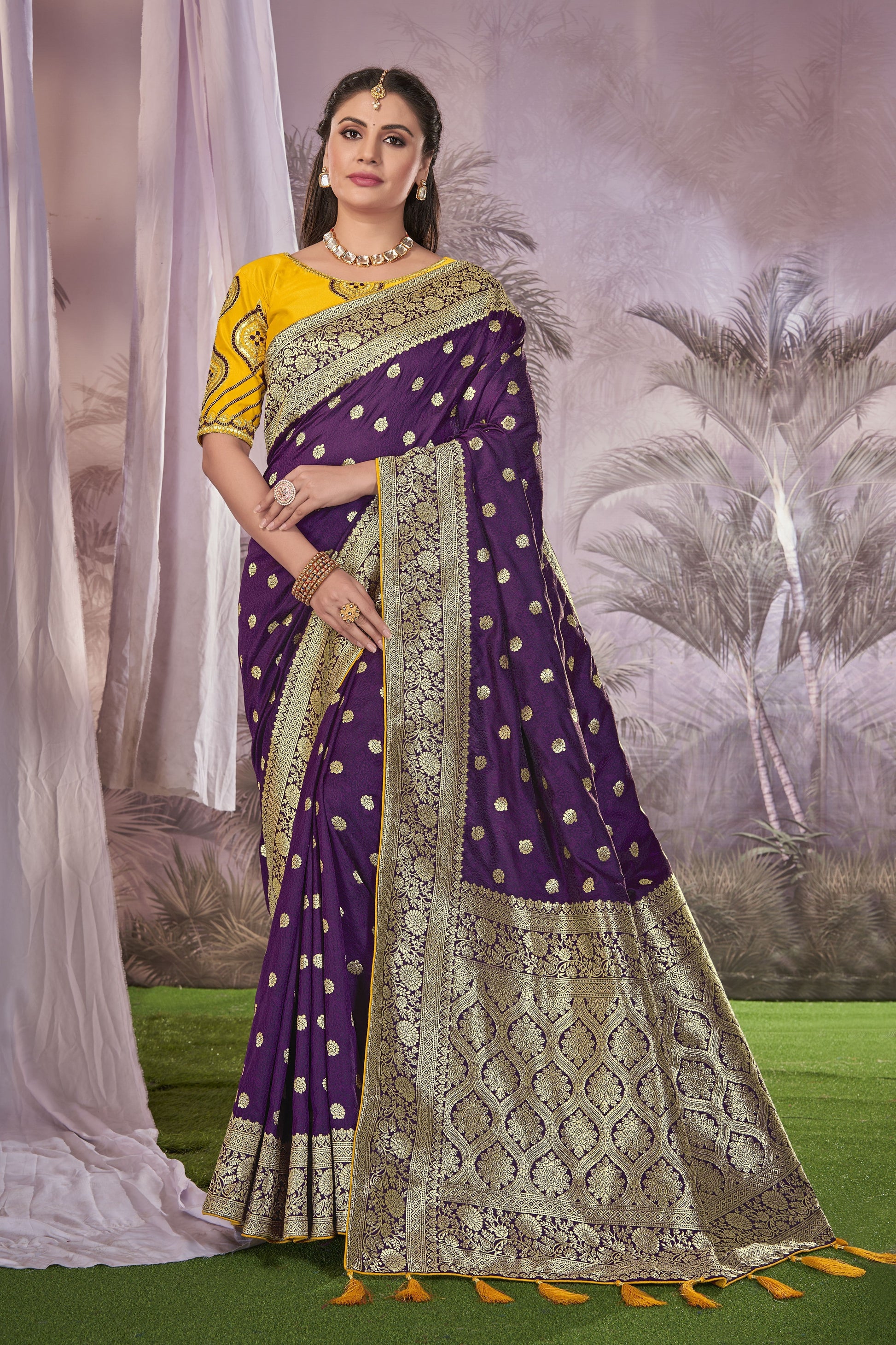 MANOHARI Banarasi Silk Blend Jacquard Work Saree - Purple