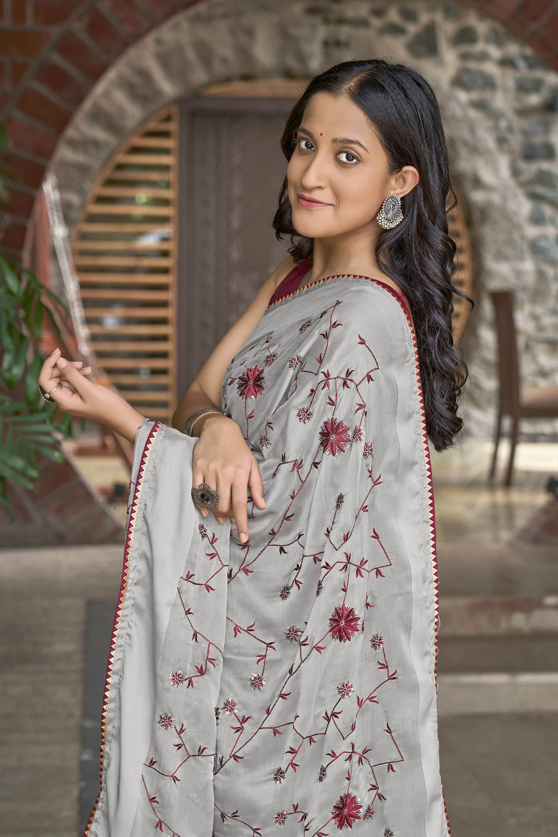 MANOHARI Georgette Embroidered Work Saree - Grey