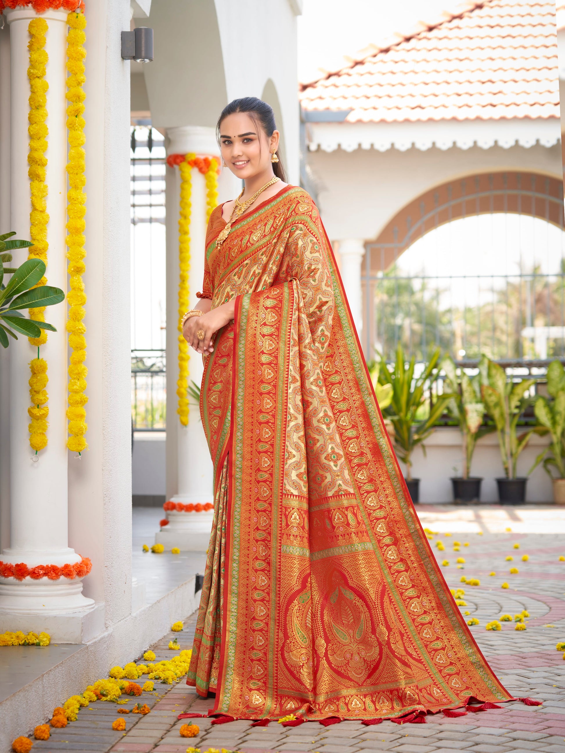 MANOHARI Banarasi Silk Blend Jacquard Work Saree - Orange