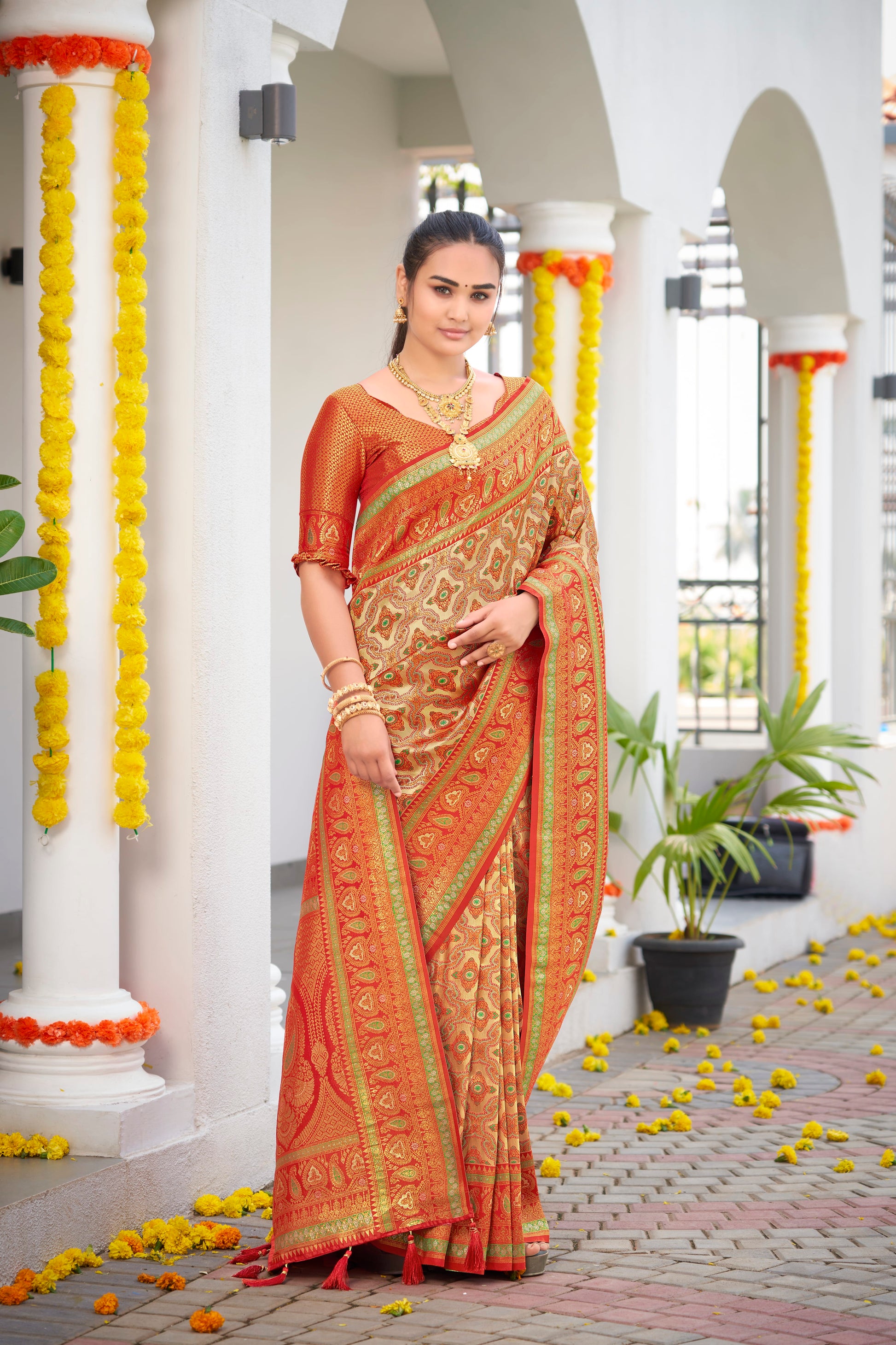MANOHARI Banarasi Silk Blend Jacquard Work Saree - Orange