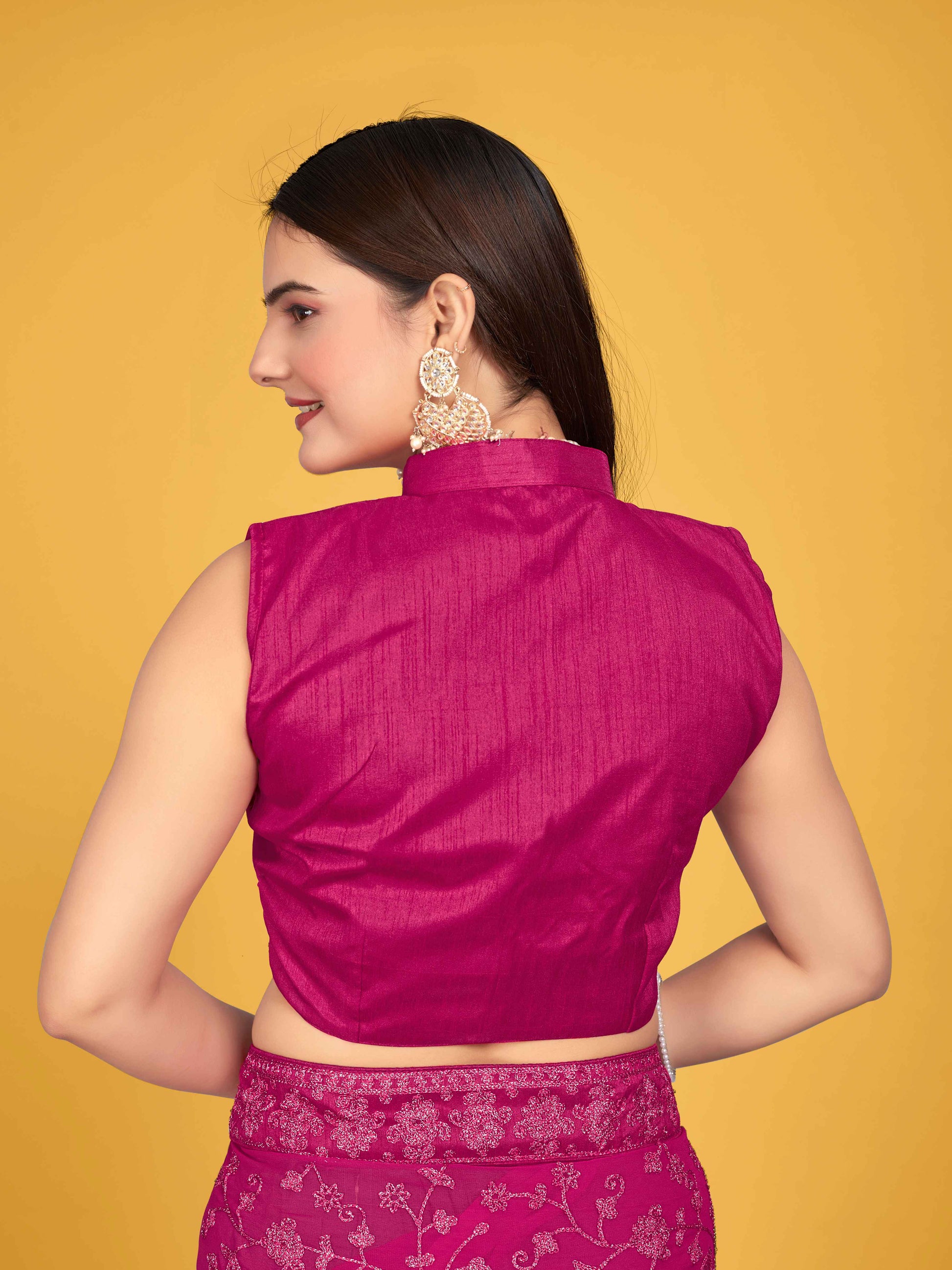 MANOHARI Georgette Embroidered Work Saree - Pink