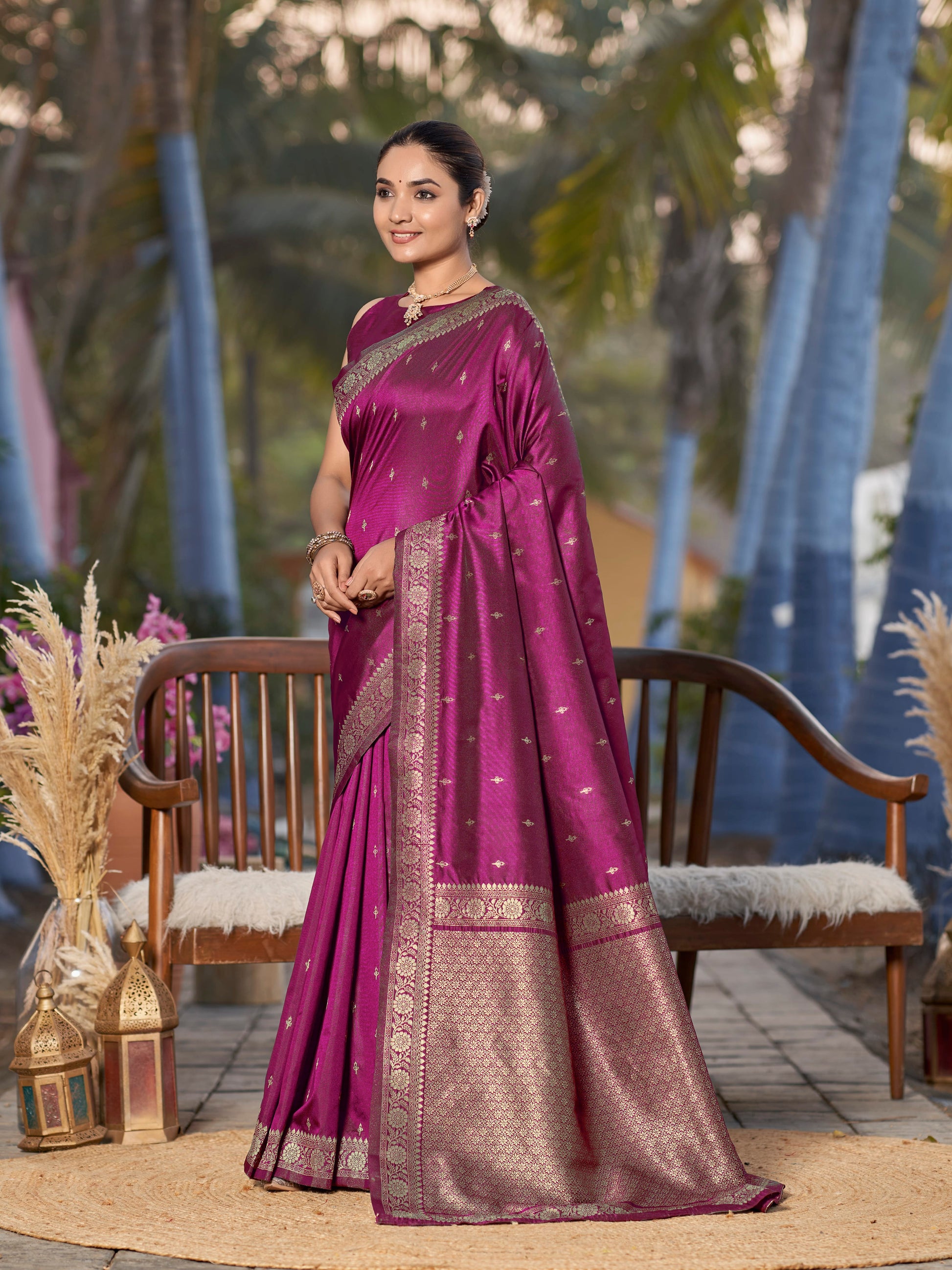 MANOHARI Banarasi Silk Blend Jacquard Work Saree - Purple