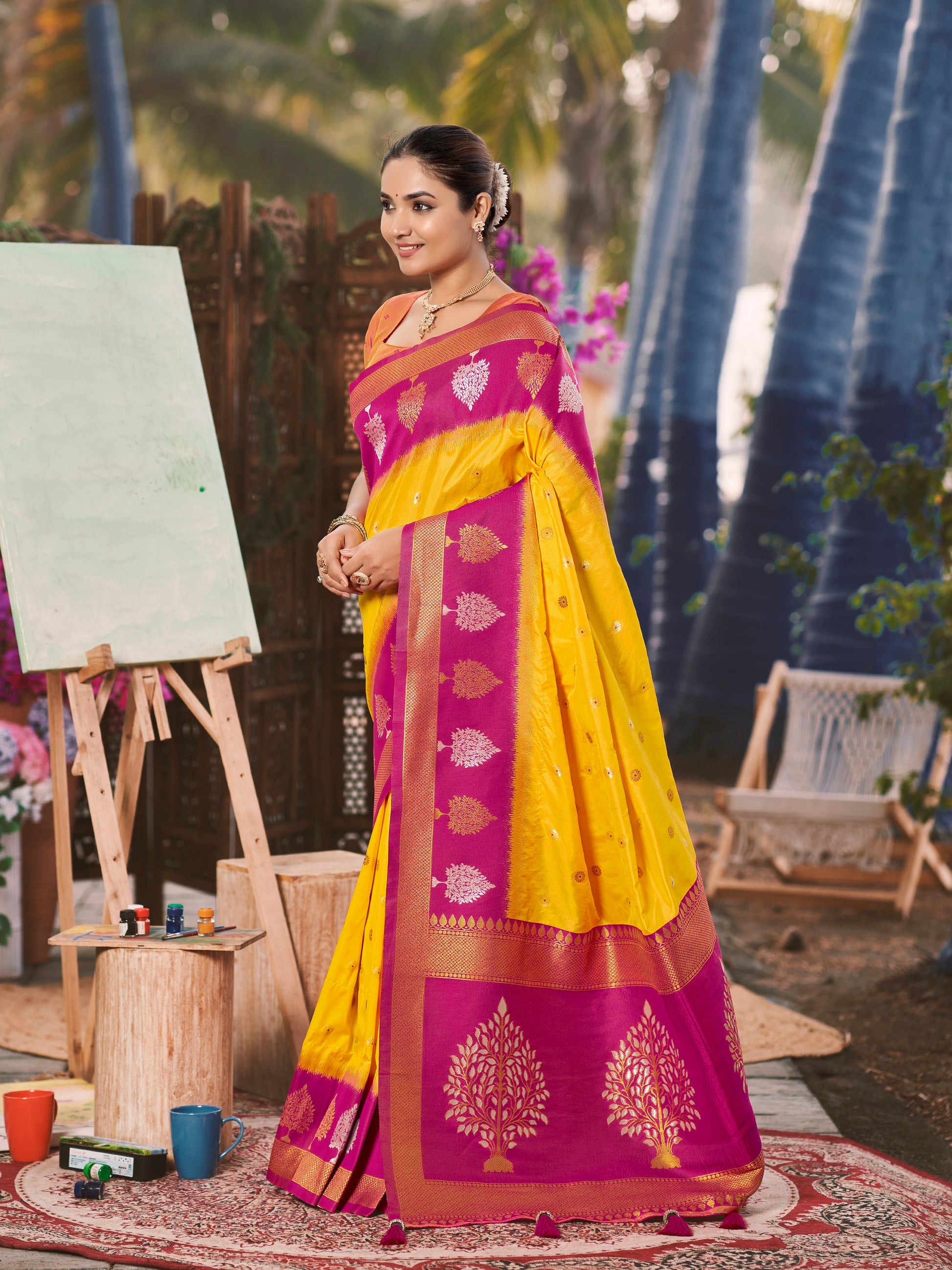 MANOHARI Banarasi Silk Blend Jacquard Work Saree - Yellow