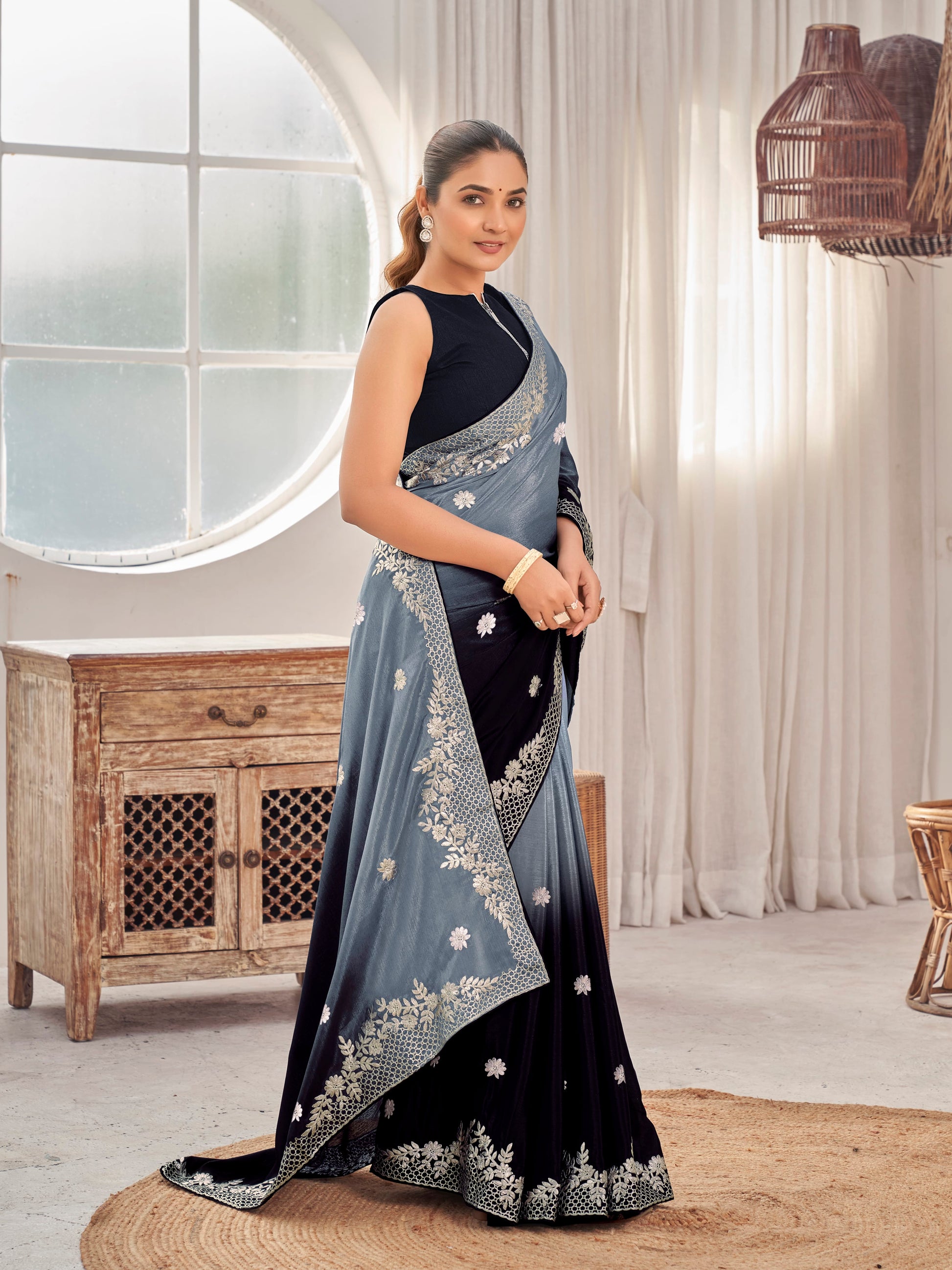 MANOHARI Georgette Embroidered Work Saree - Black