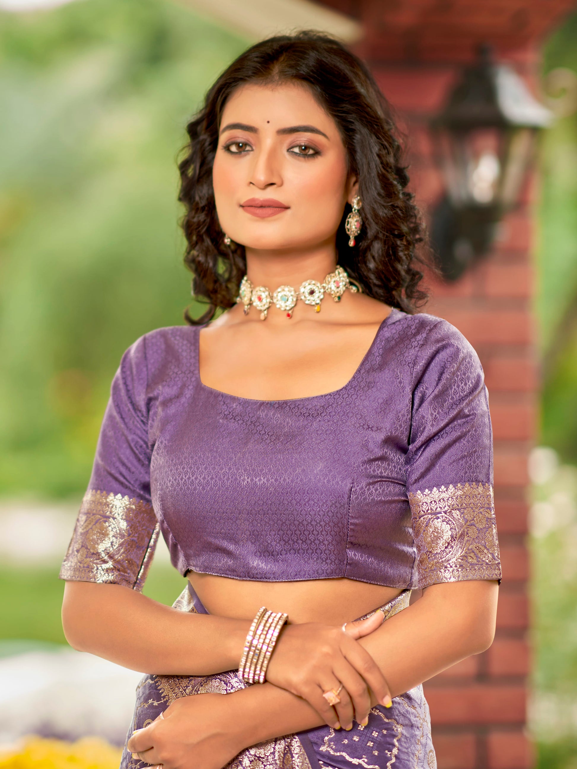 MANOHARI Banarasi Silk Blend Jacquard Work Saree - Purple
