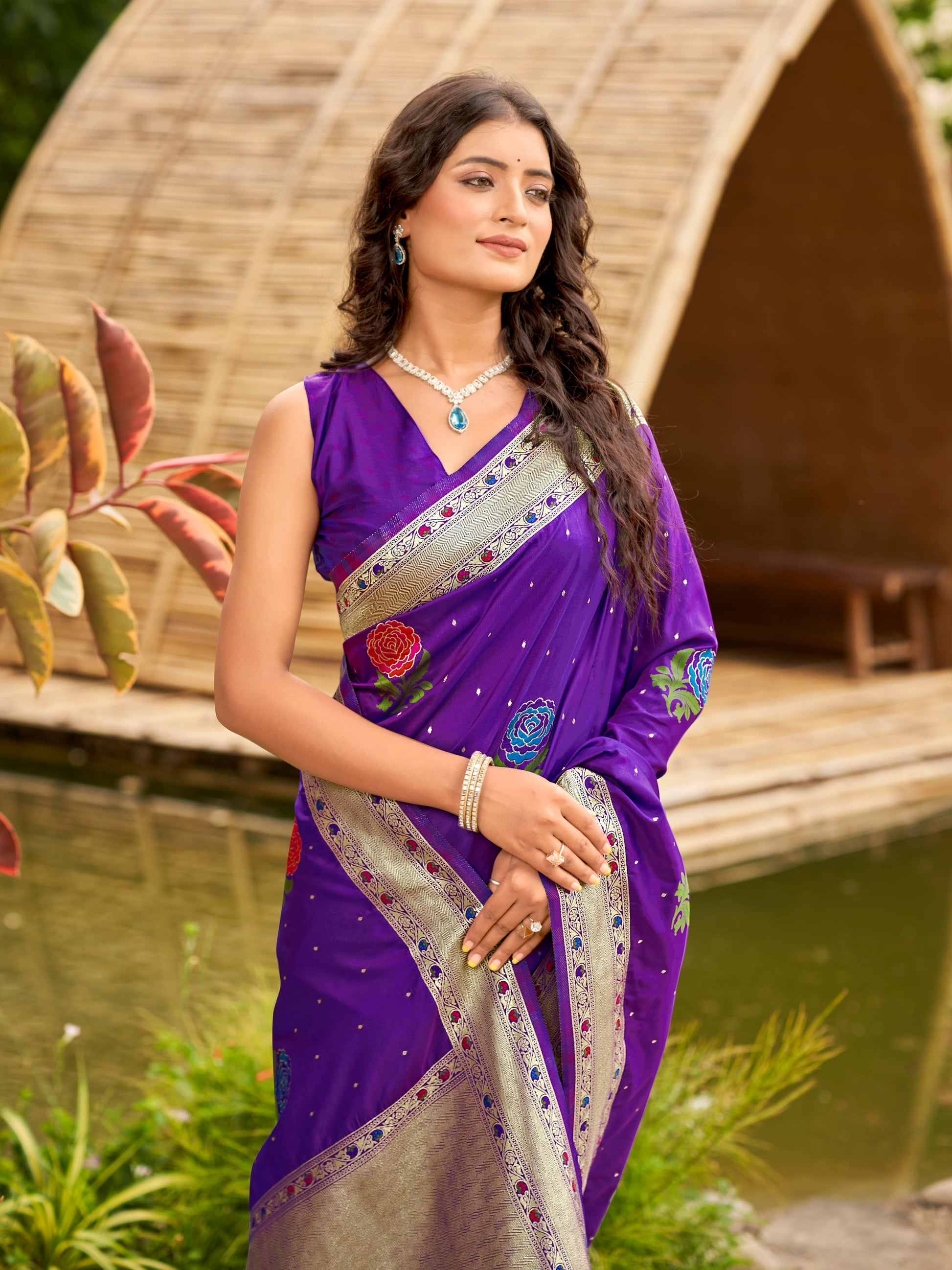 MANOHARI Banarasi Silk Blend Jacquard Work Saree - Purple