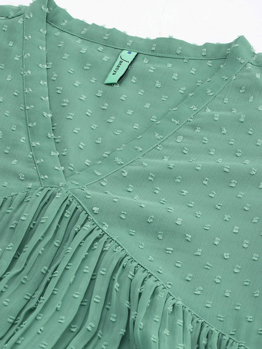 Janasya Women Green Solid Dobby Weave Kurta