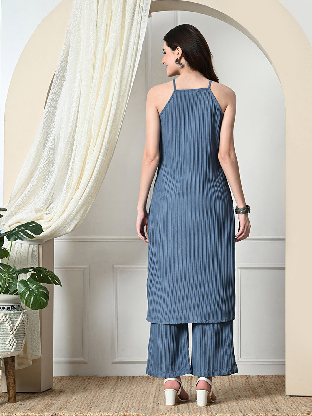 Myshka Women's Self Design Shoulder Straps Kurta & Palazzos Sets in Grey Color 
