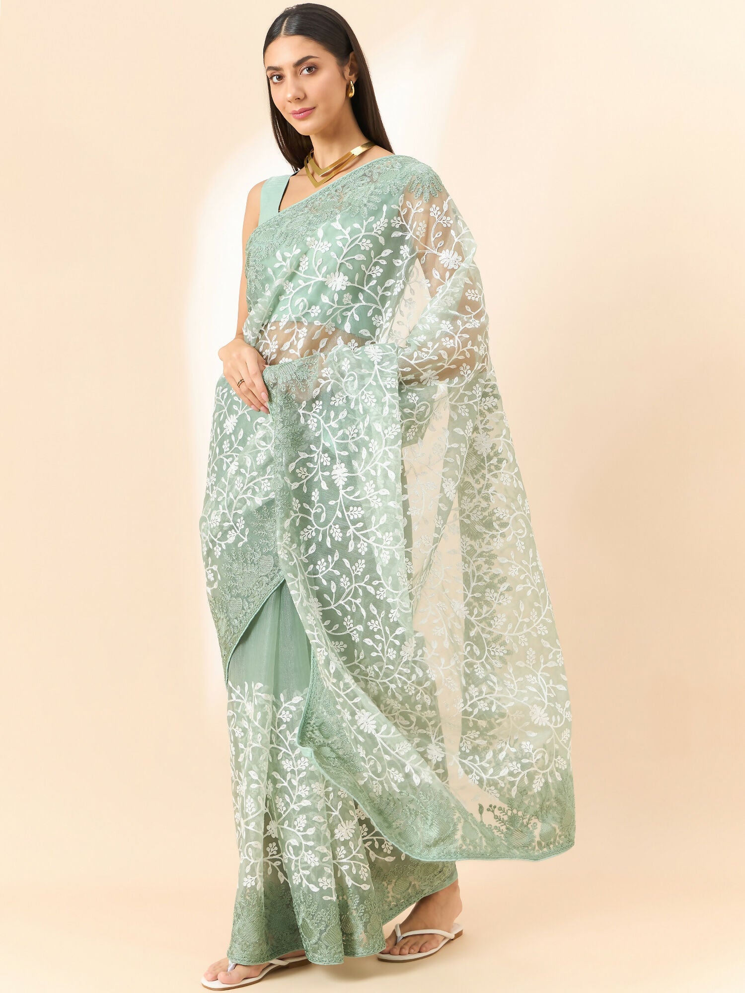 Green Organza Floral Embroidered Saree with Unstitched Blouse Piece - Roozal