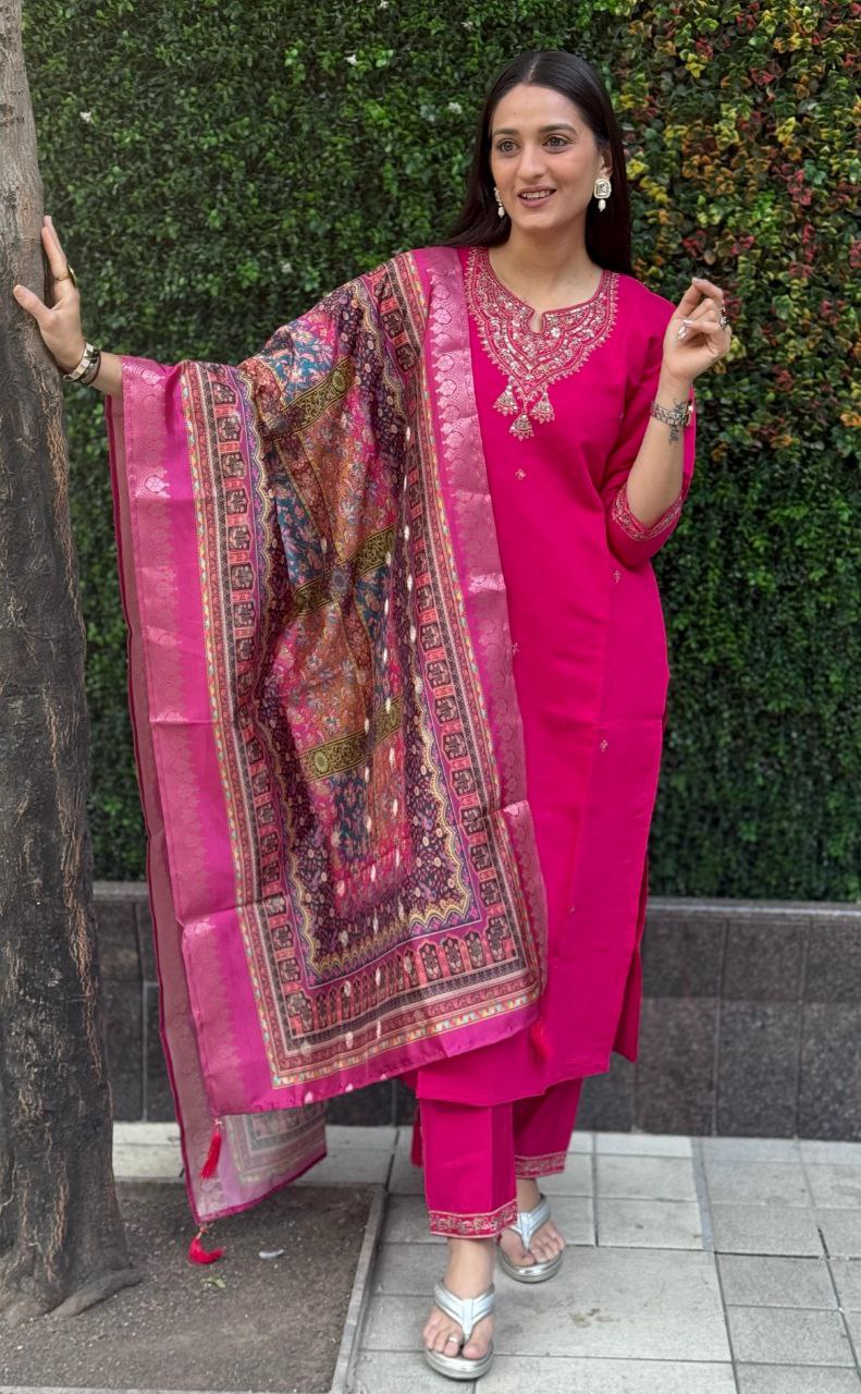 Lorenvalley Fashion Magenta Roman Silk Embroidery Multi Work Kurta Pant with Dupatta 