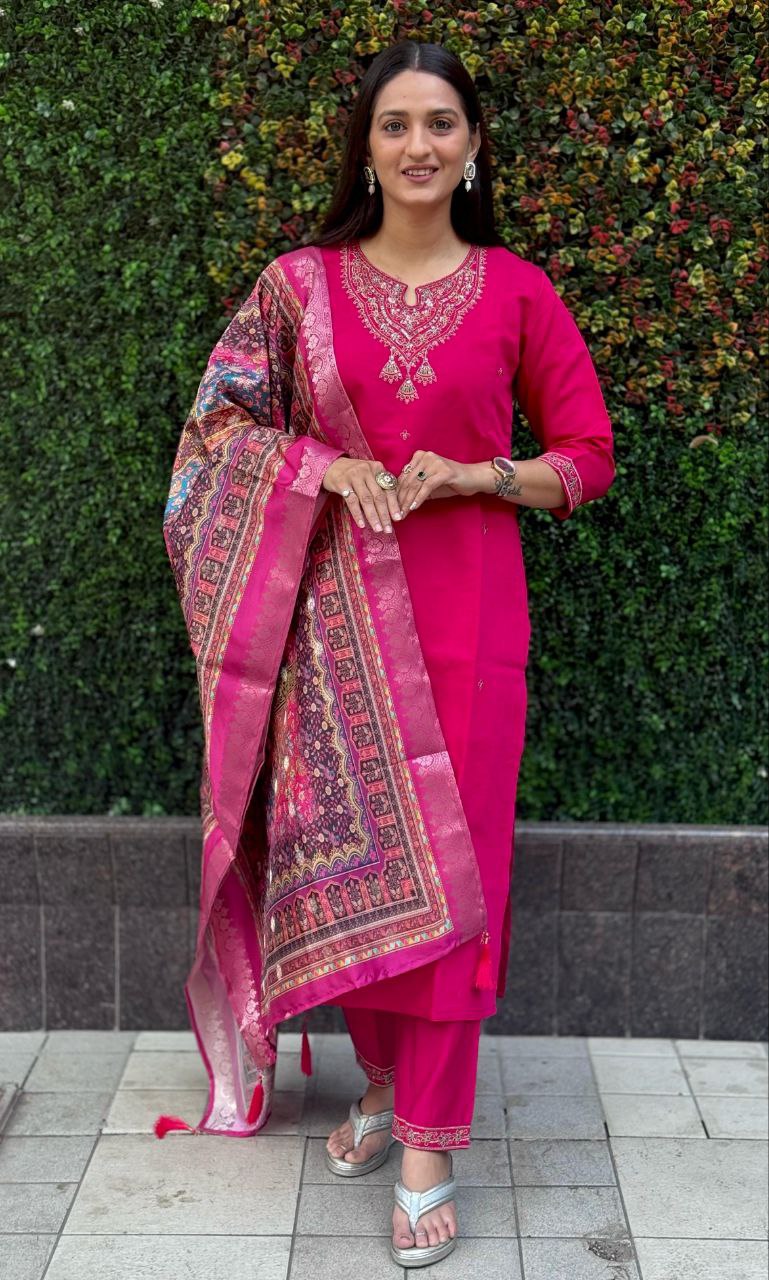 Lorenvalley Fashion Magenta Roman Silk Embroidery Multi Work Kurta Pant with Dupatta 