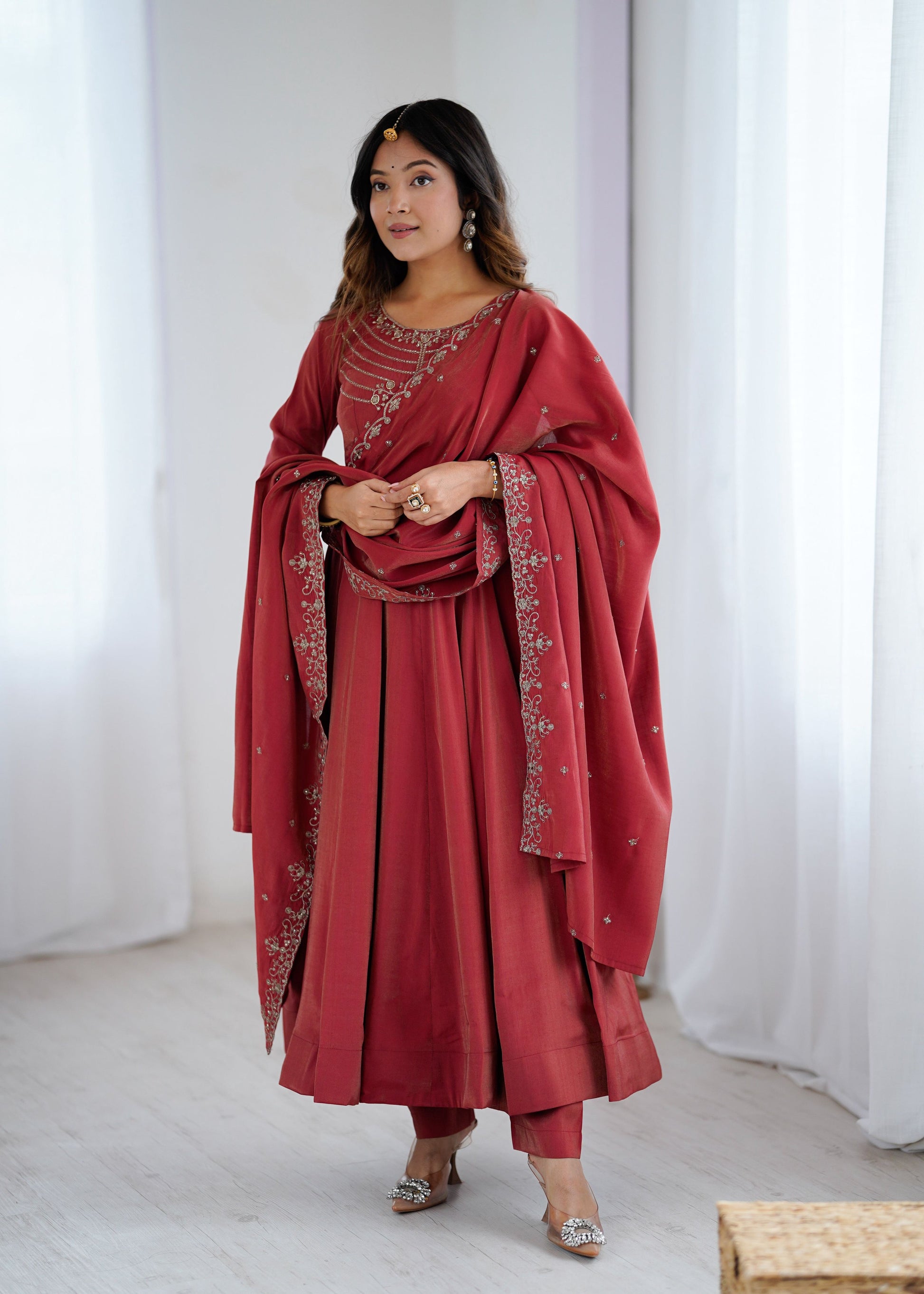Lorenvalley Fashion Maroon Roman Shimmer Chanderi Silk Yoke Fancy Handwork Beads Work Anarkali Kurta Pant With Dupatta Set 