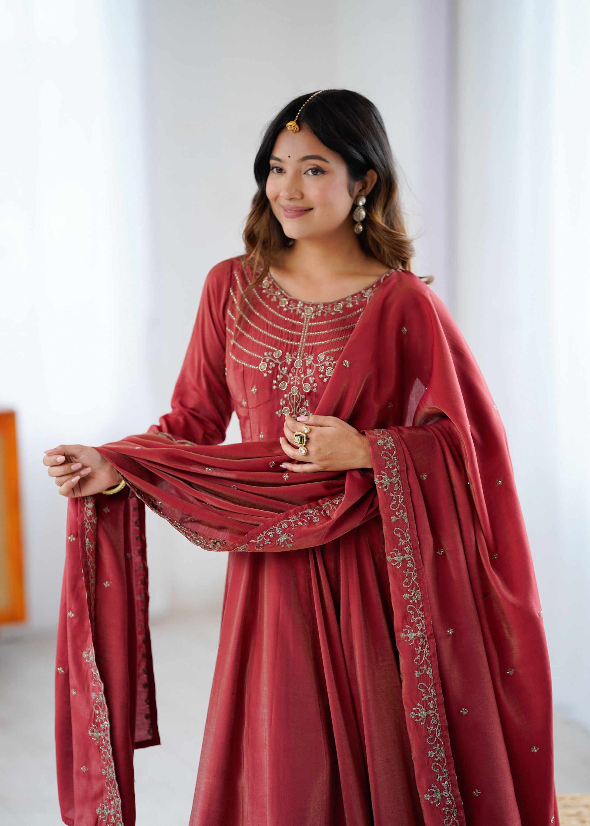 Lorenvalley Fashion Maroon Roman Shimmer Chanderi Silk Yoke Fancy Handwork Beads Work Anarkali Kurta Pant With Dupatta Set 