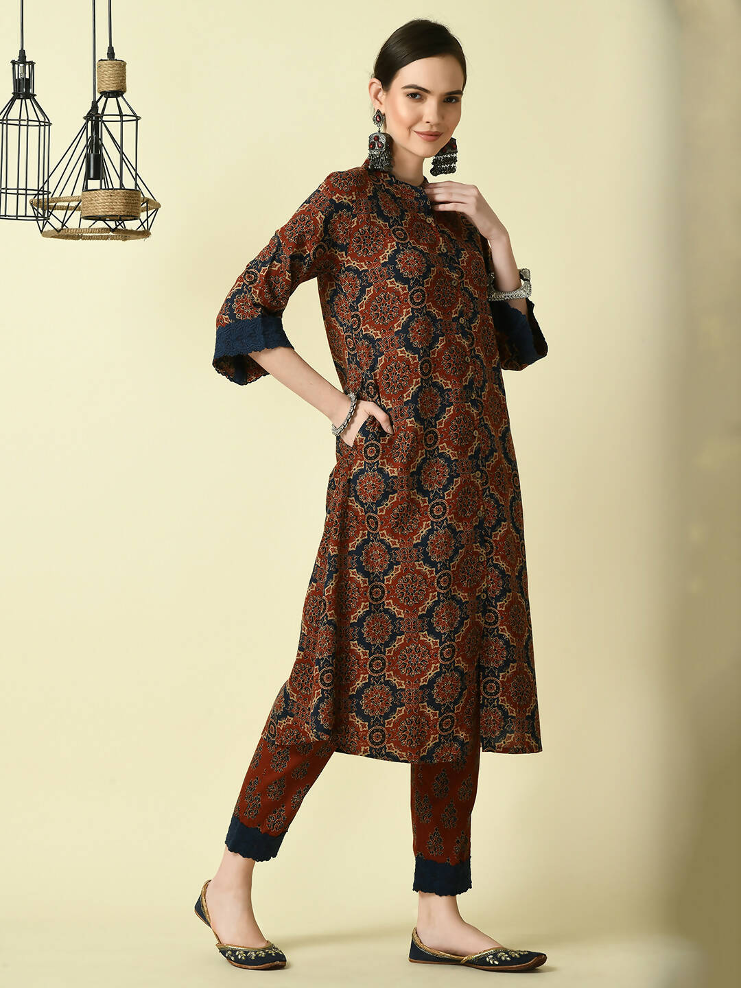 Myshka Women's Multi A-Line Kurta & Trousers