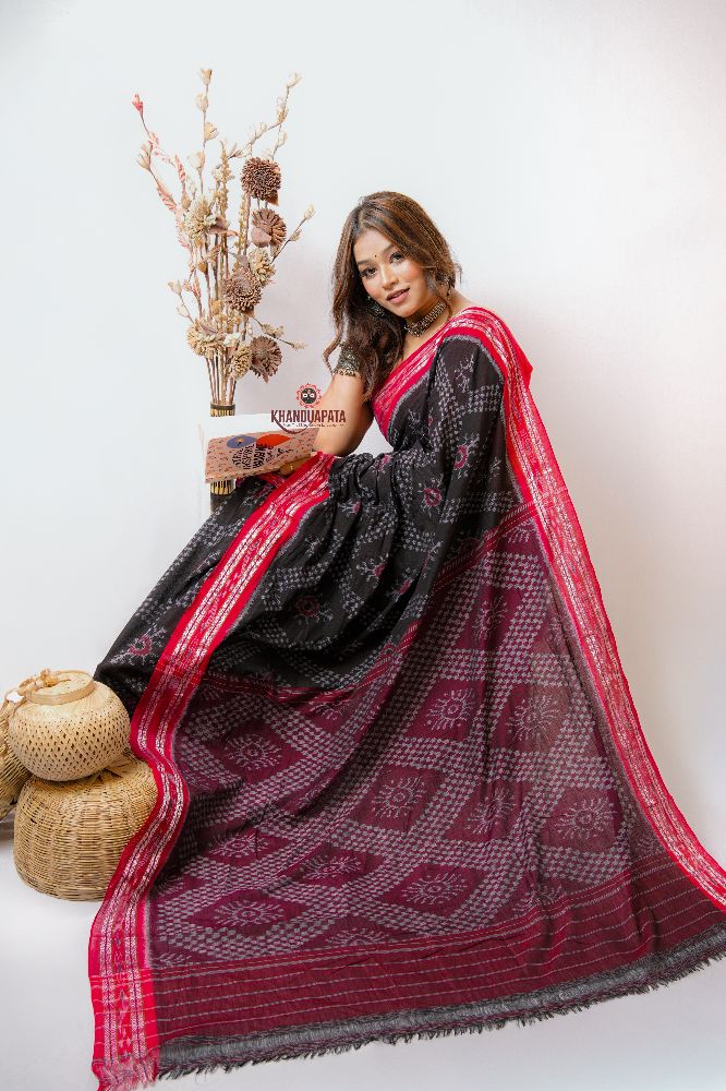 khanduapata Black & Red Star Design Cotton Saree For Women