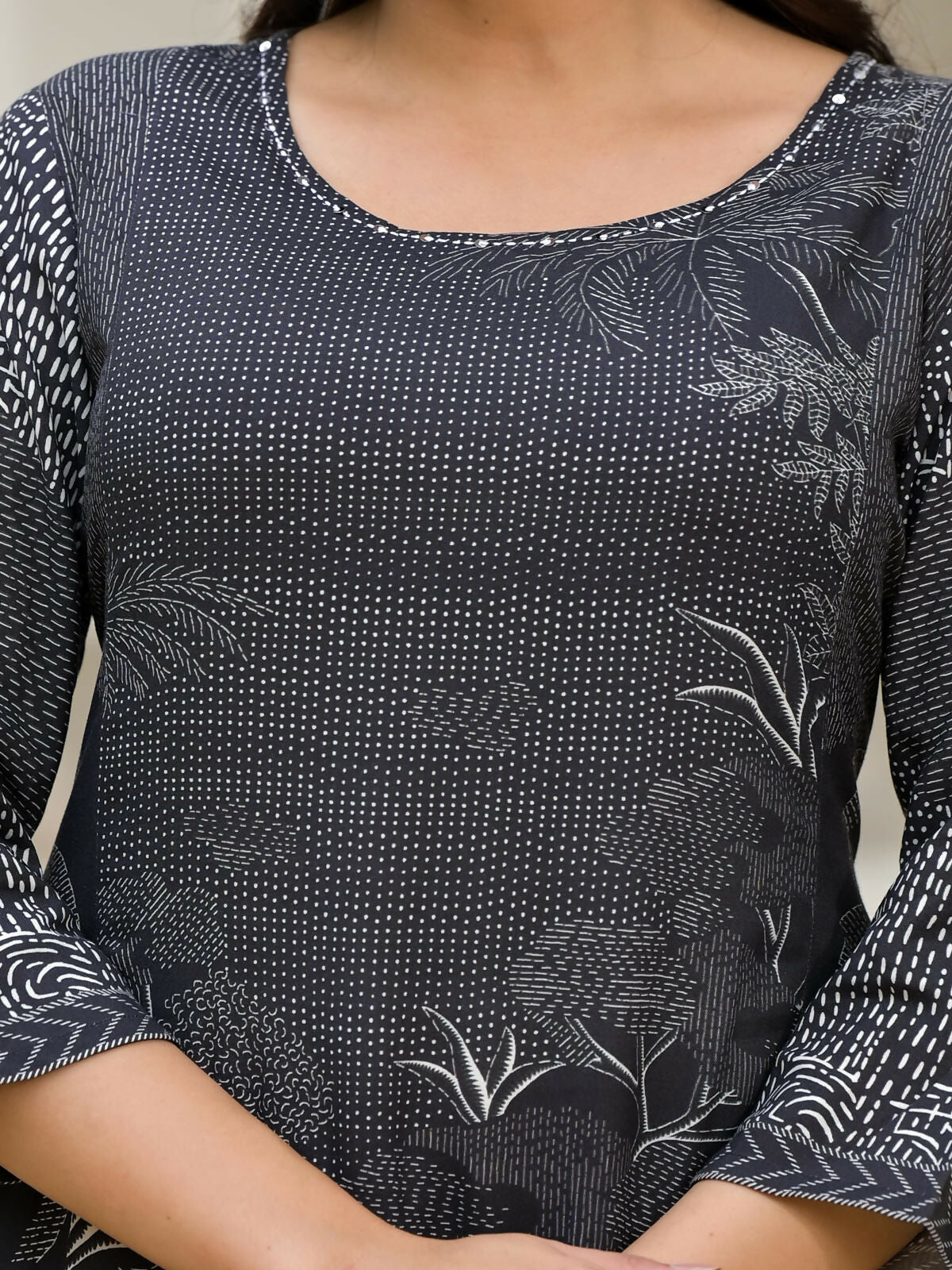 Juniper Women's Black Abstract Printed Kurta With Sequins 