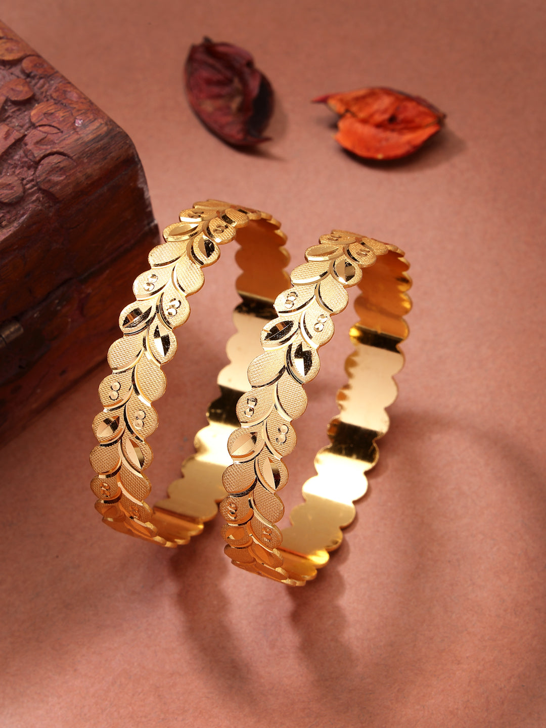 NVR Women's Set of 2 Gold-Polished Leaf Shaped Kada Bangles 
