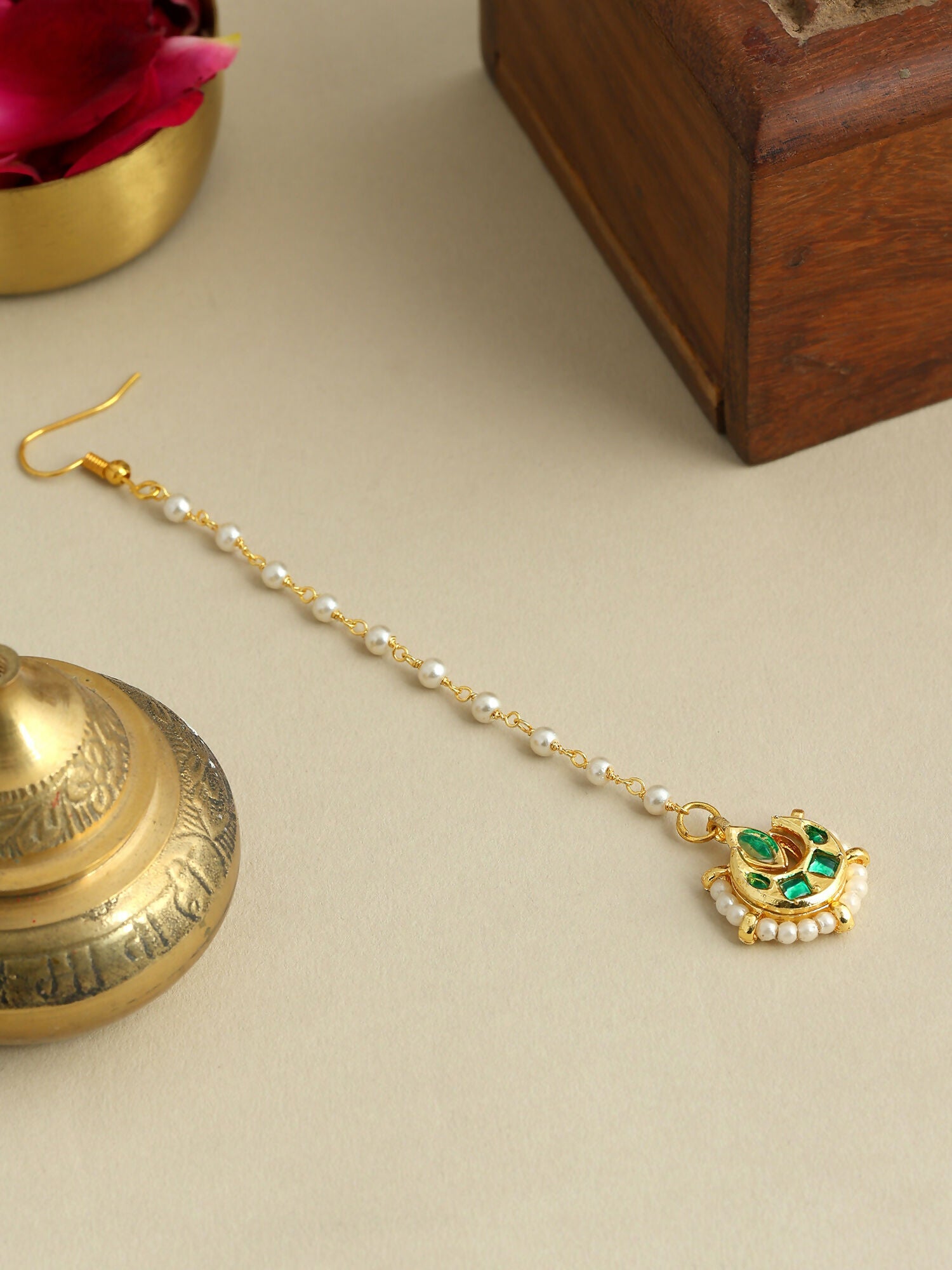 Ruby Raang Sundari Maang Tikka