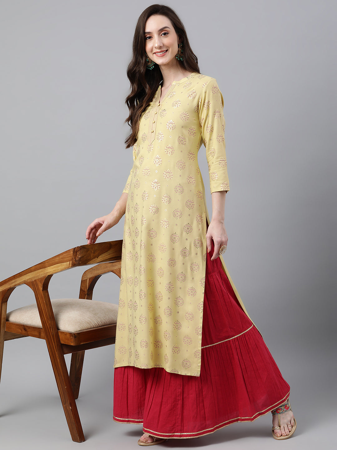 Janasya Women's Yellow Rayon Ethnic motifs Festive Straight Kurta 