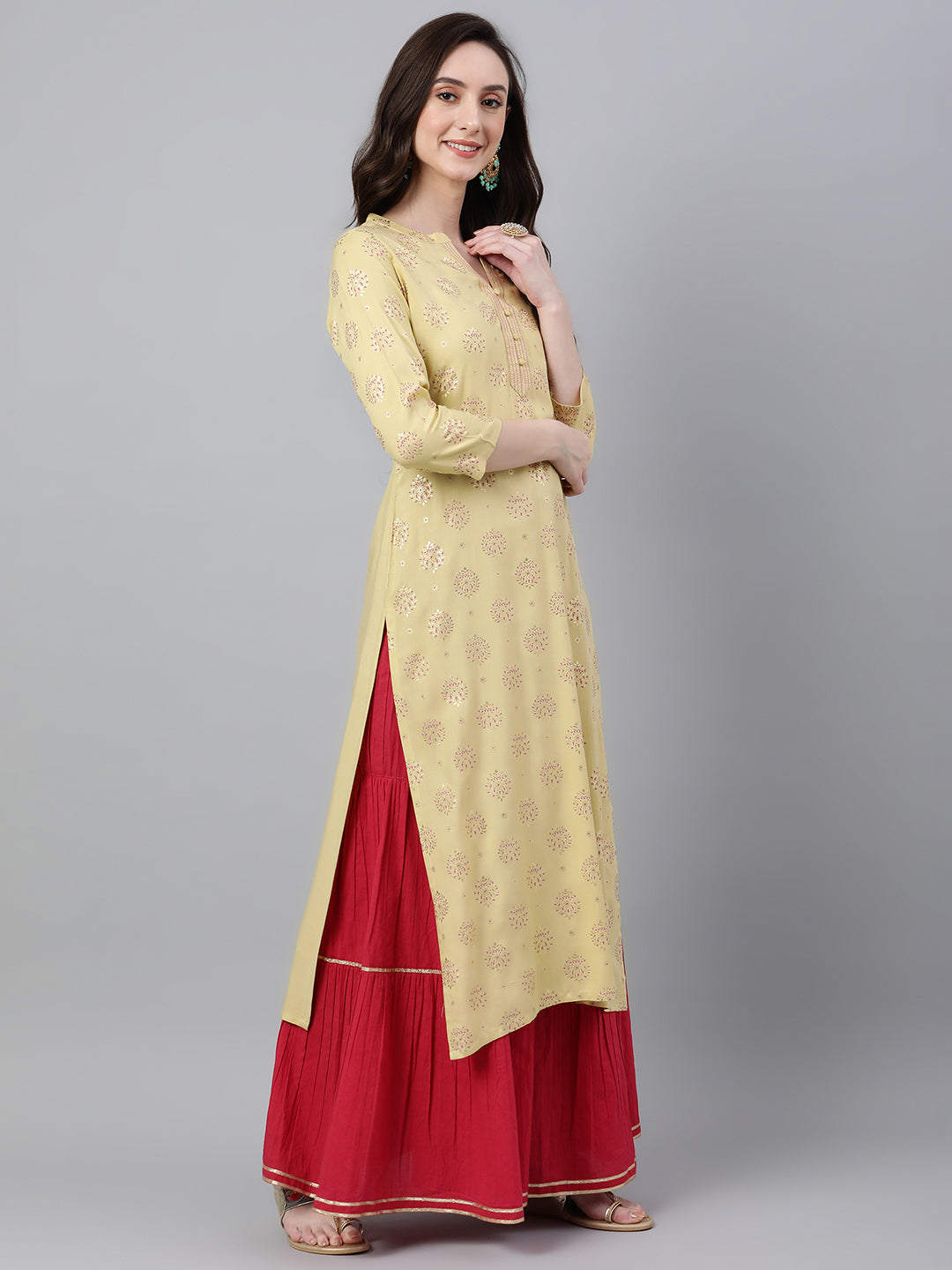Janasya Women's Yellow Rayon Ethnic motifs Festive Straight Kurta 