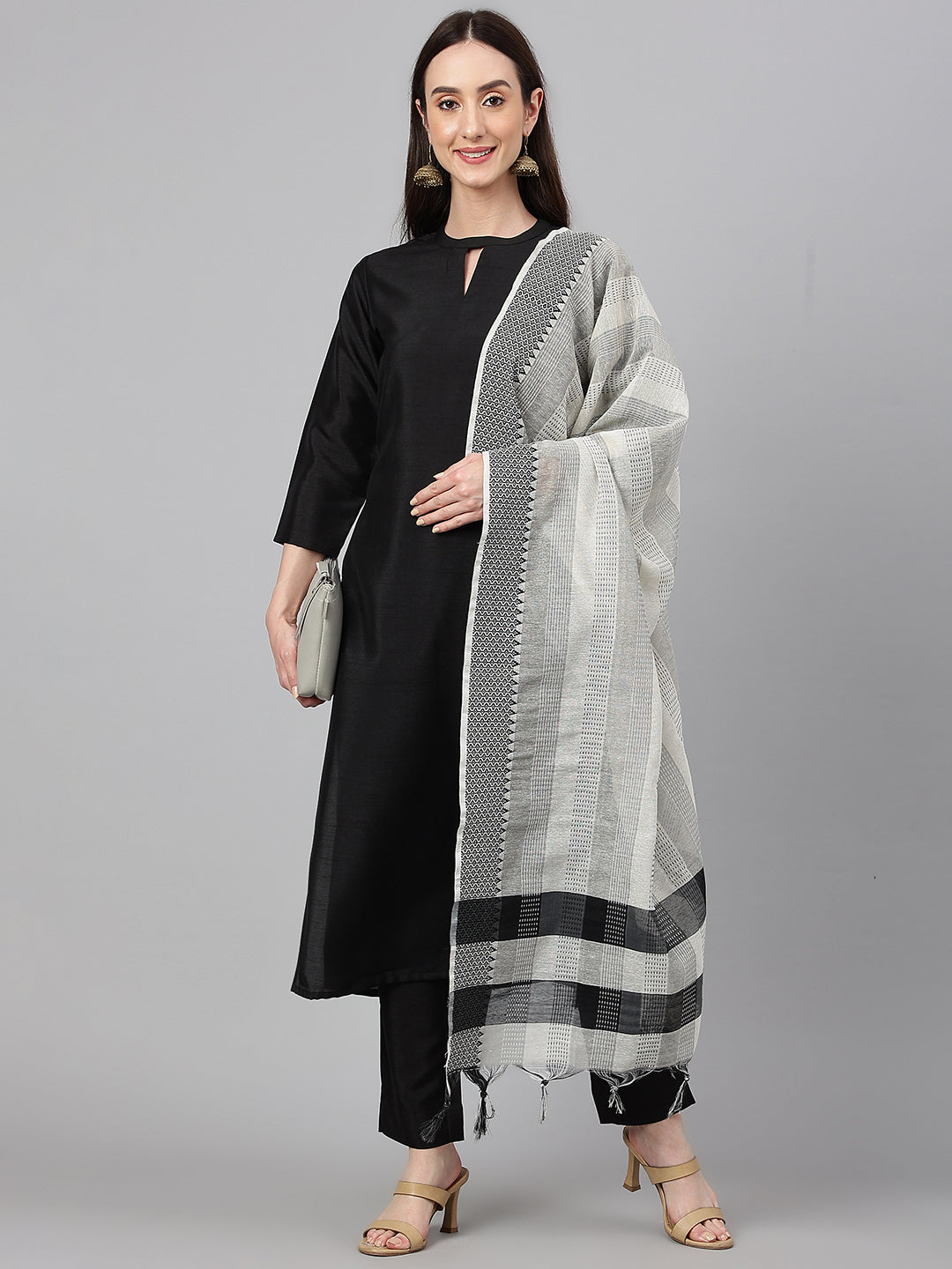 Janasya Women's Black Crepe Silk Solid Straight Festival Kurta Set 