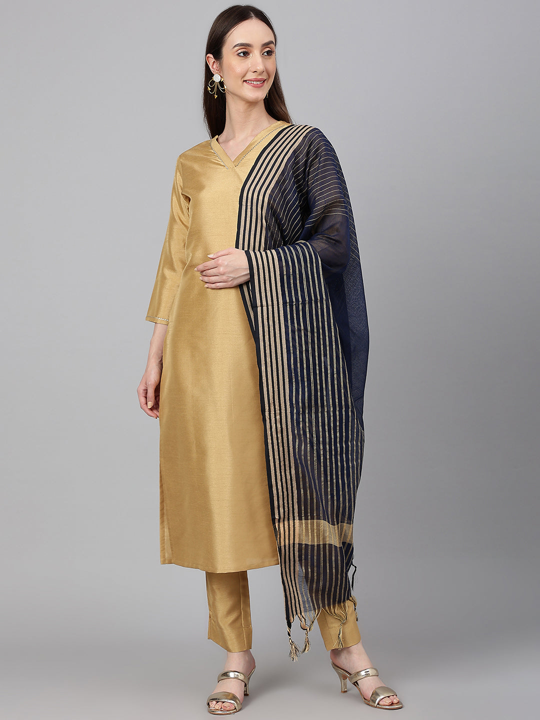 Janasya Women's Gold Crepe Silk Solid Straight Festival Kurta Set 
