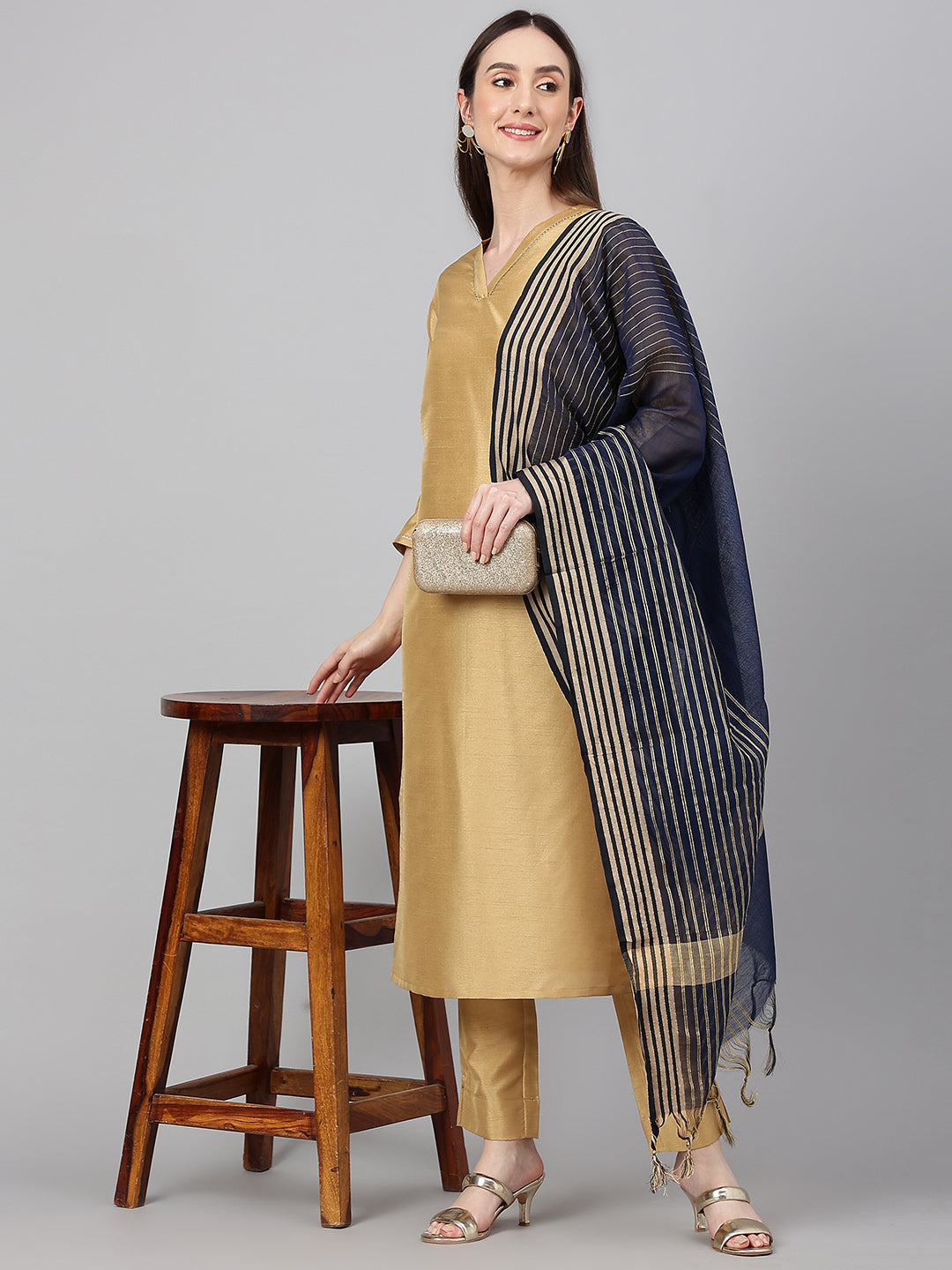 Janasya Women's Gold Crepe Silk Solid Straight Festival Kurta Set 