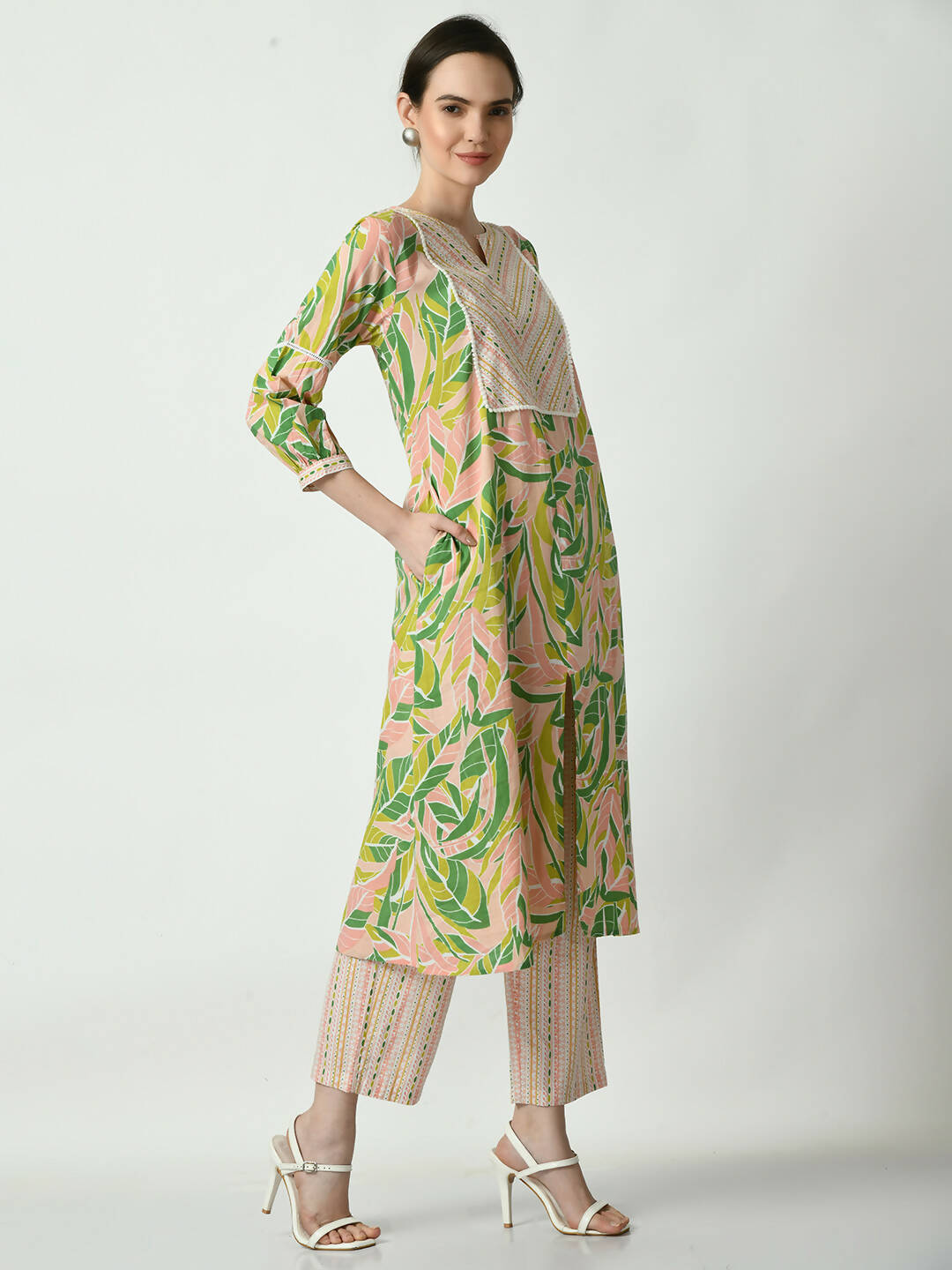 Myshka Women's Multi A-Line Kurta & Palazzos