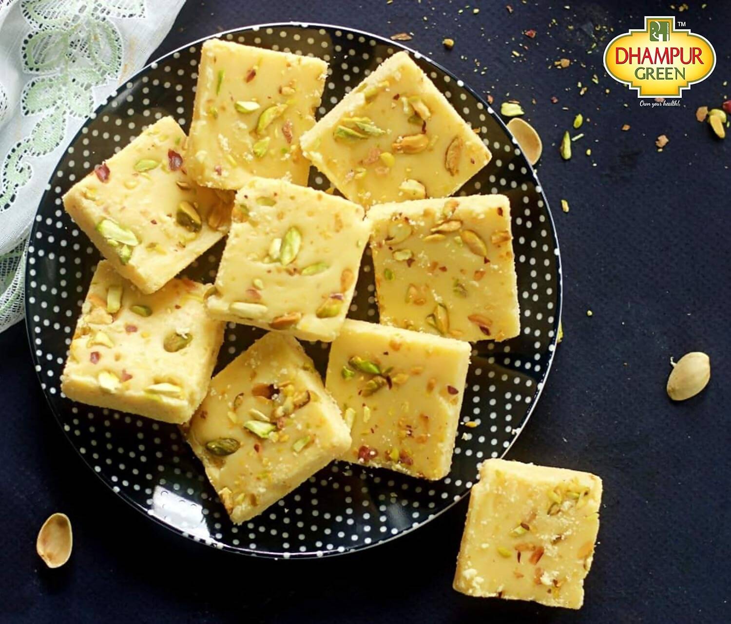 Dhampur Green Gur Chana Badam Bite 
