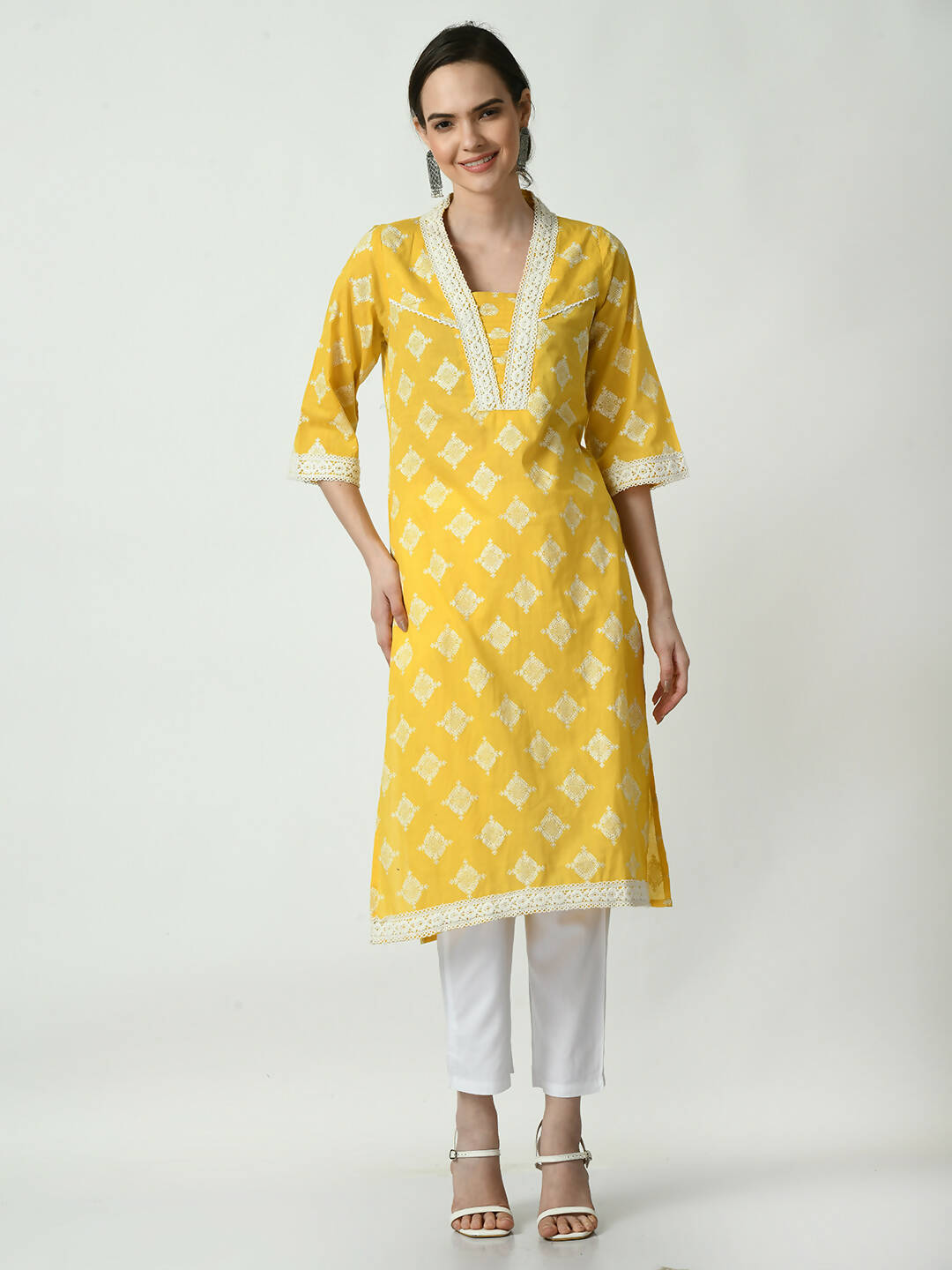 Myshka Women's Yellow Straight Kurta & Trousers