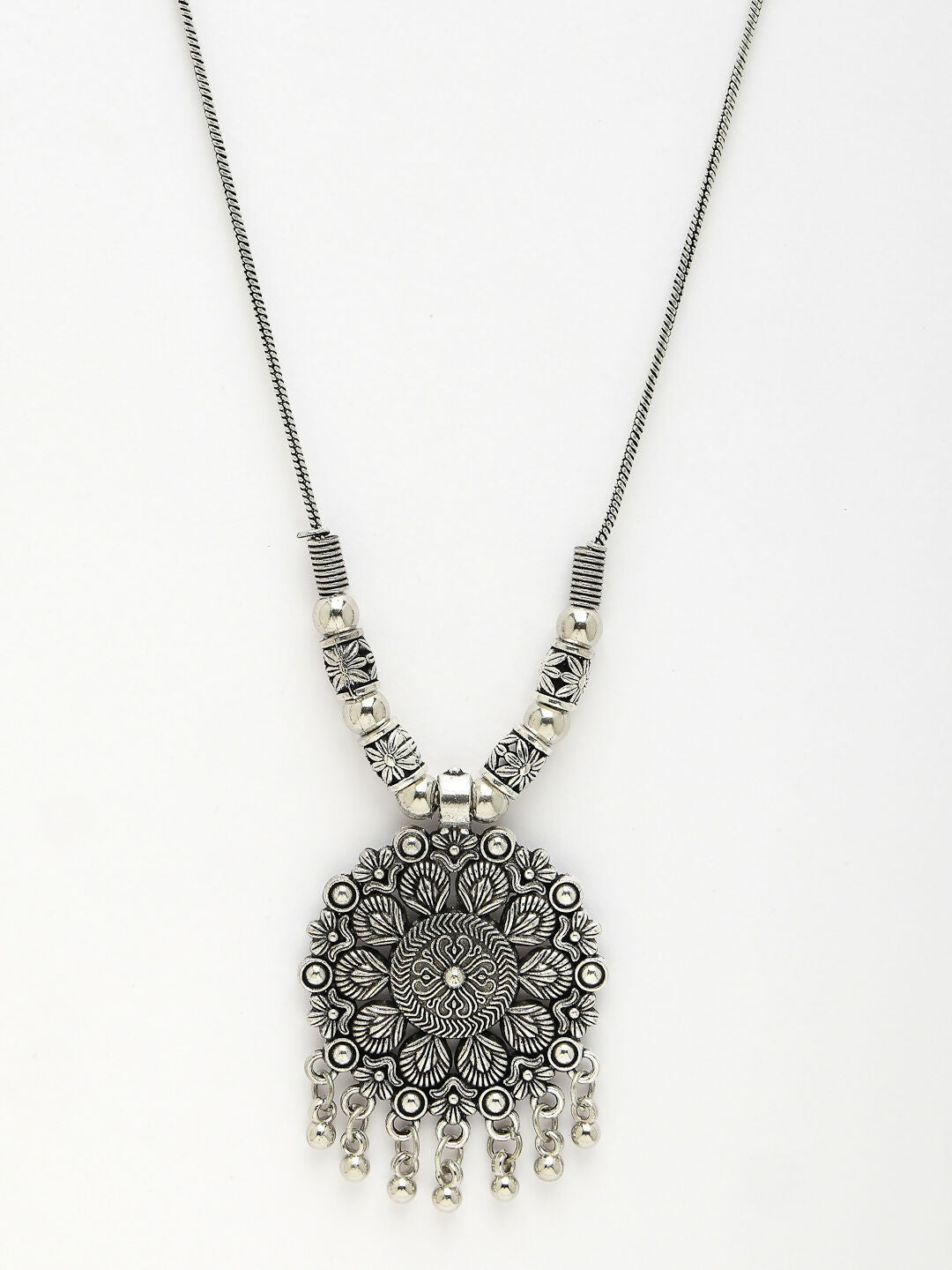 NVR Women's Silver-Toned Floral Shape Pendant with Chain 