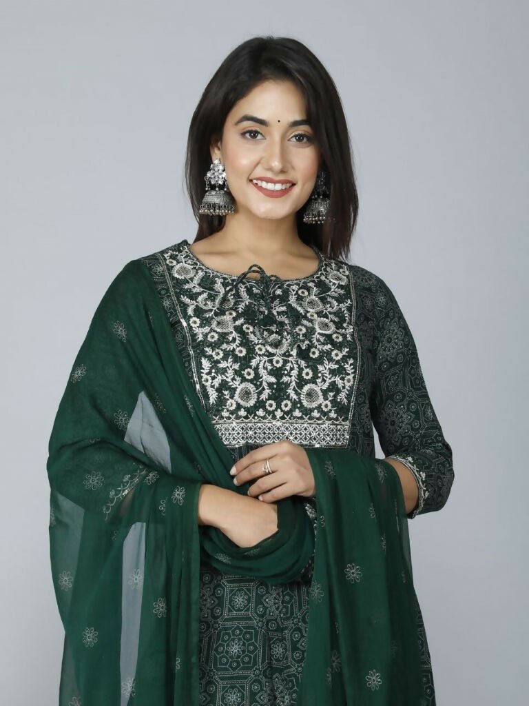Alvano Women's Attractive And Stylish Rayon Anarkali Kurta With Pant And Dupatta