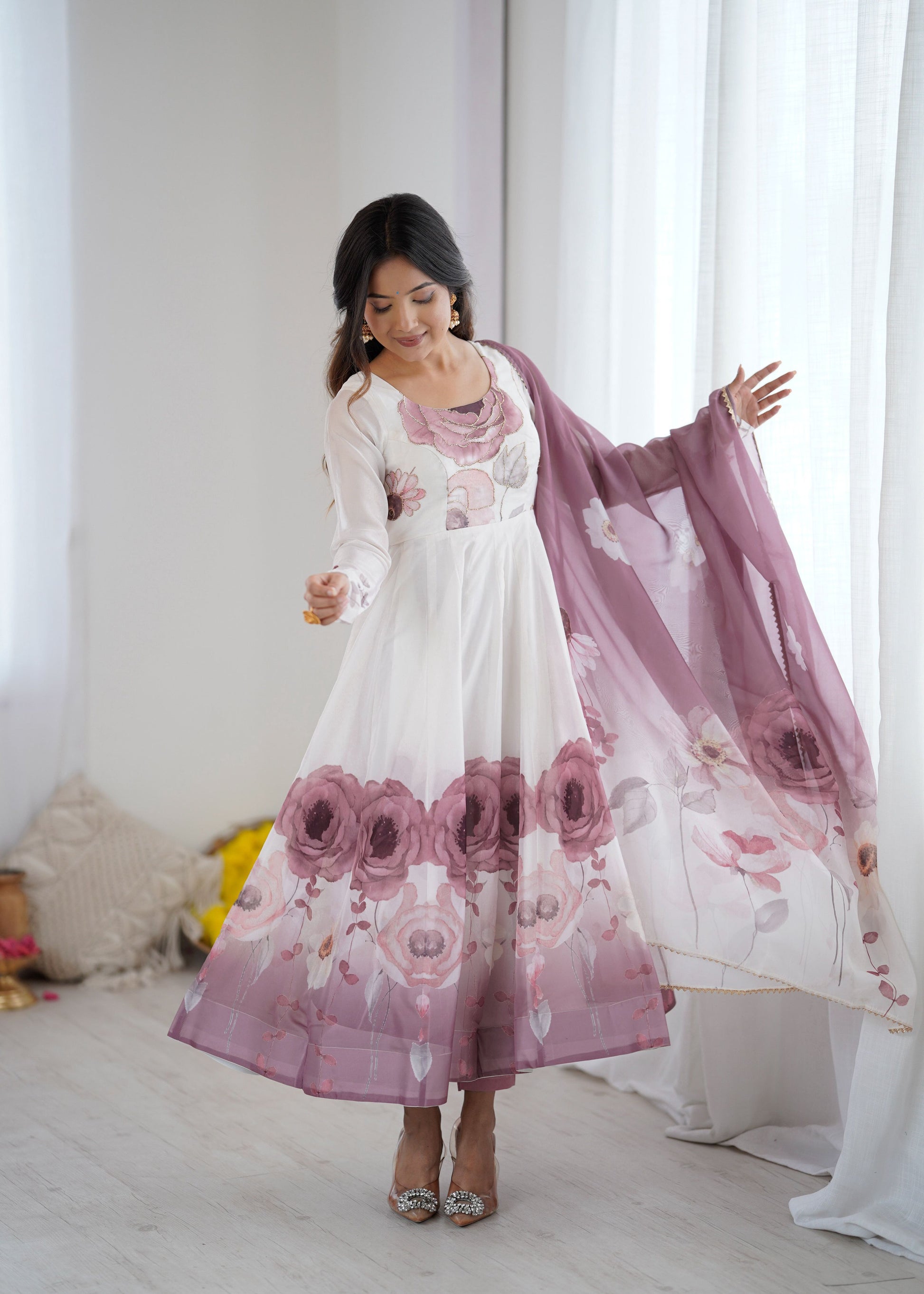 Lorenvalley Fashion Soft Organza Silk Front On Fancy Badla Jari Work Flower Position Print Outing Work Anarkali Kurta Pant With Dupatta Set 