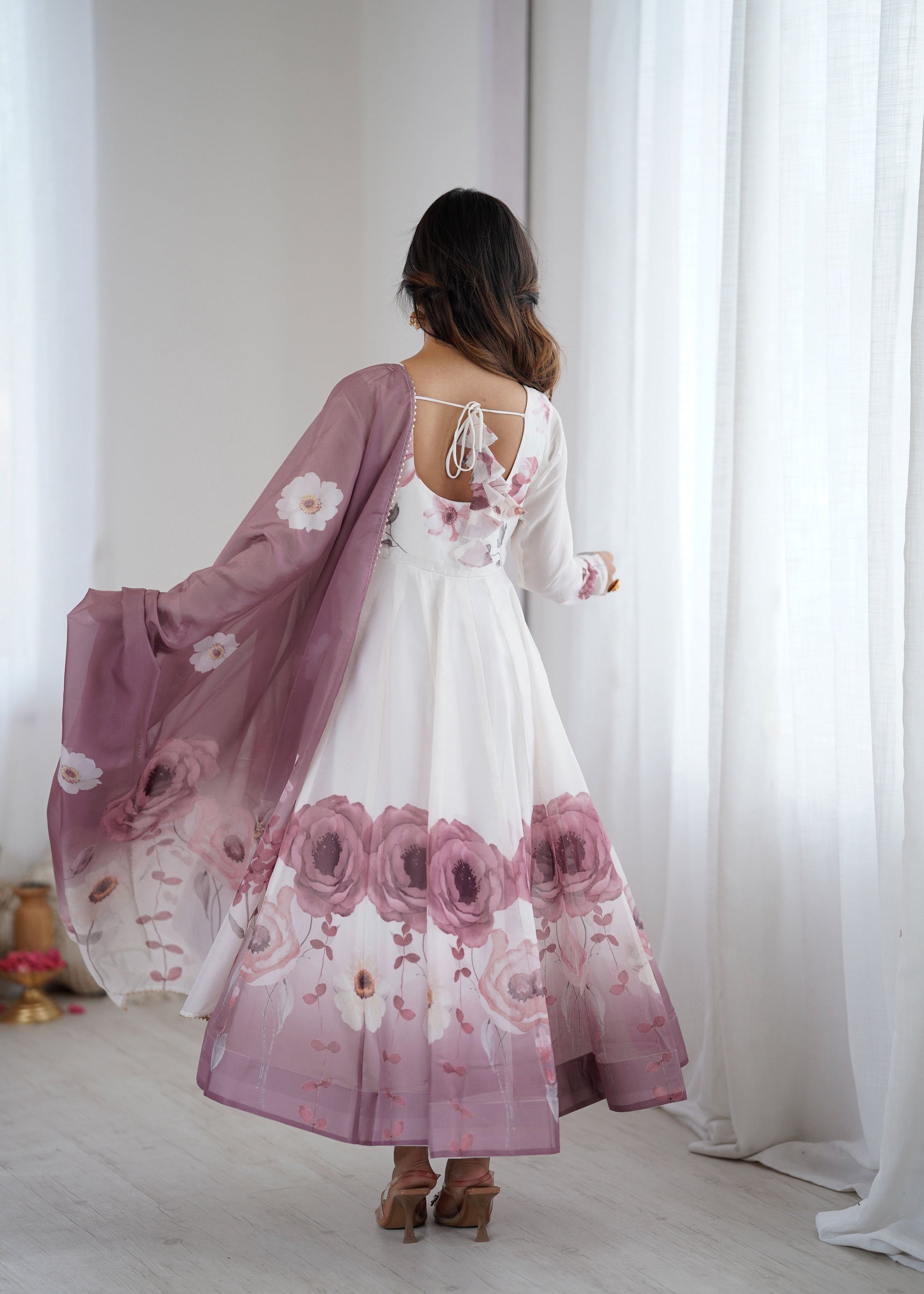 Lorenvalley Fashion Soft Organza Silk Front On Fancy Badla Jari Work Flower Position Print Outing Work Anarkali Kurta Pant With Dupatta Set 