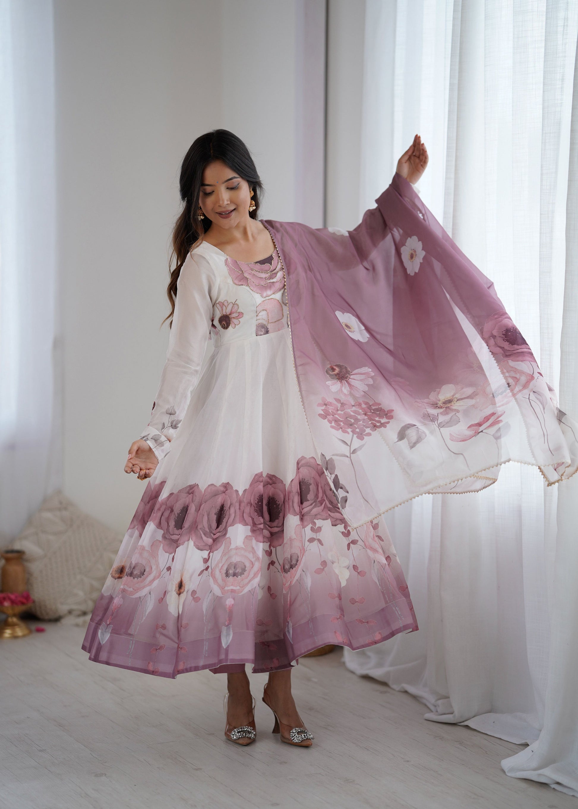 Lorenvalley Fashion Soft Organza Silk Front On Fancy Badla Jari Work Flower Position Print Outing Work Anarkali Kurta Pant With Dupatta Set 