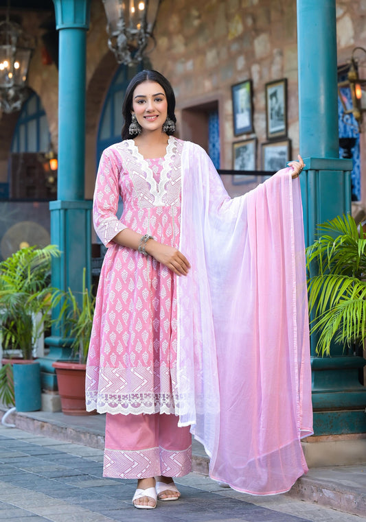 Juniper Powder Rose Pink Lace-Trim Printed Kurta Set With Dupatta