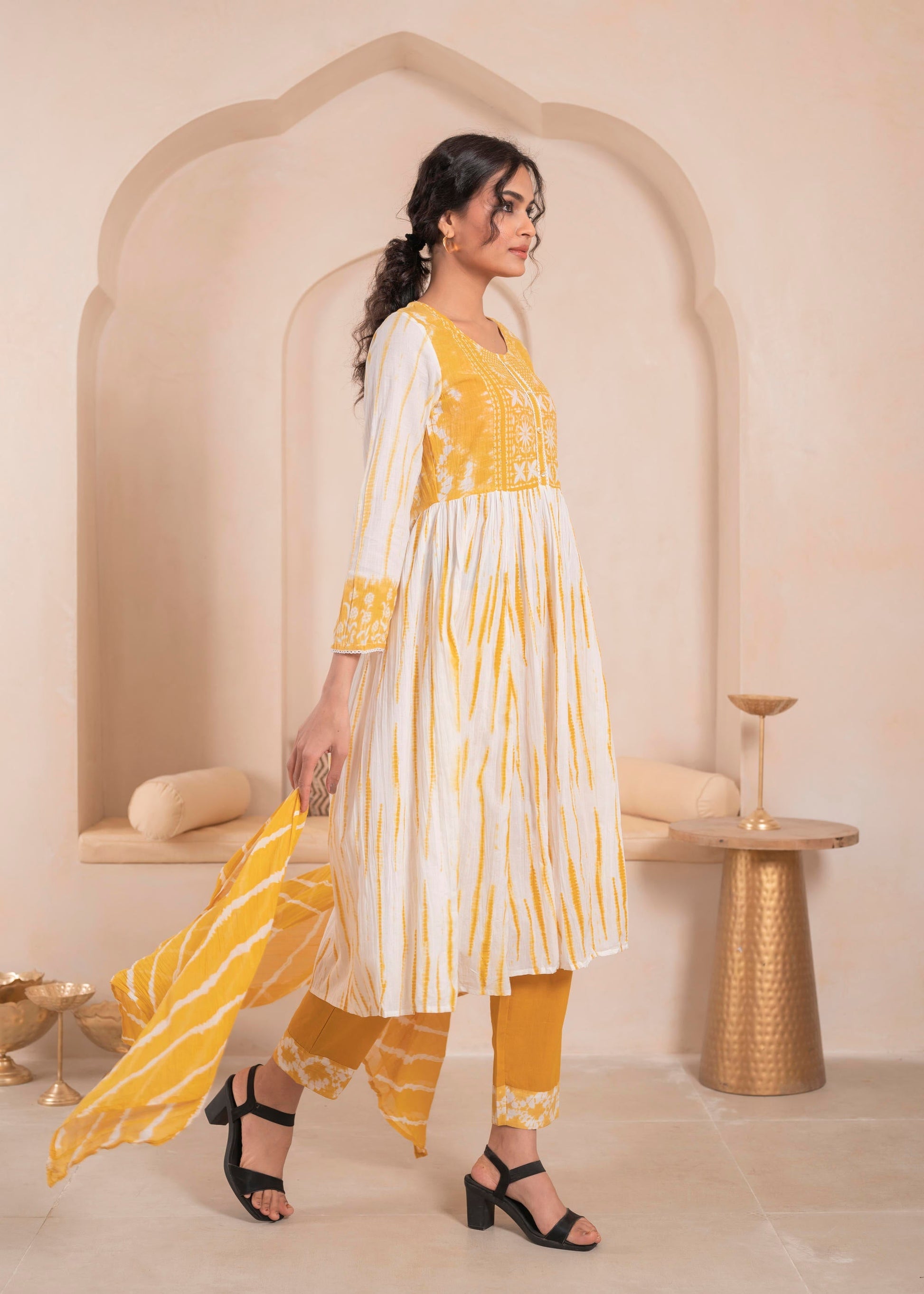 Juniper Mustered and white kurta , solid bottom and tie - dye dupatta with cotton lace , buttons , sequence
