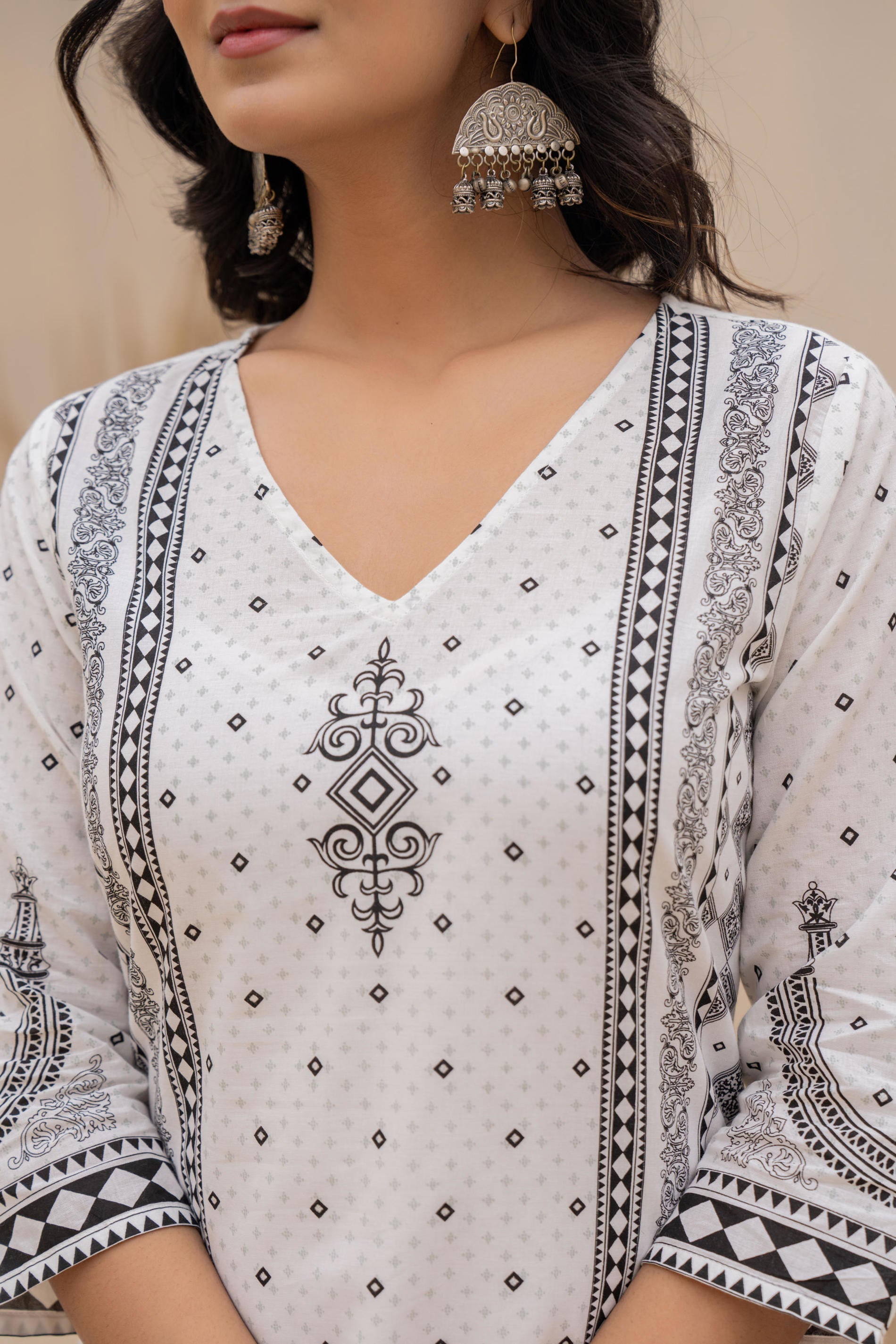 Juniper White Printed Kurta Set with Palazzo & Dupatta