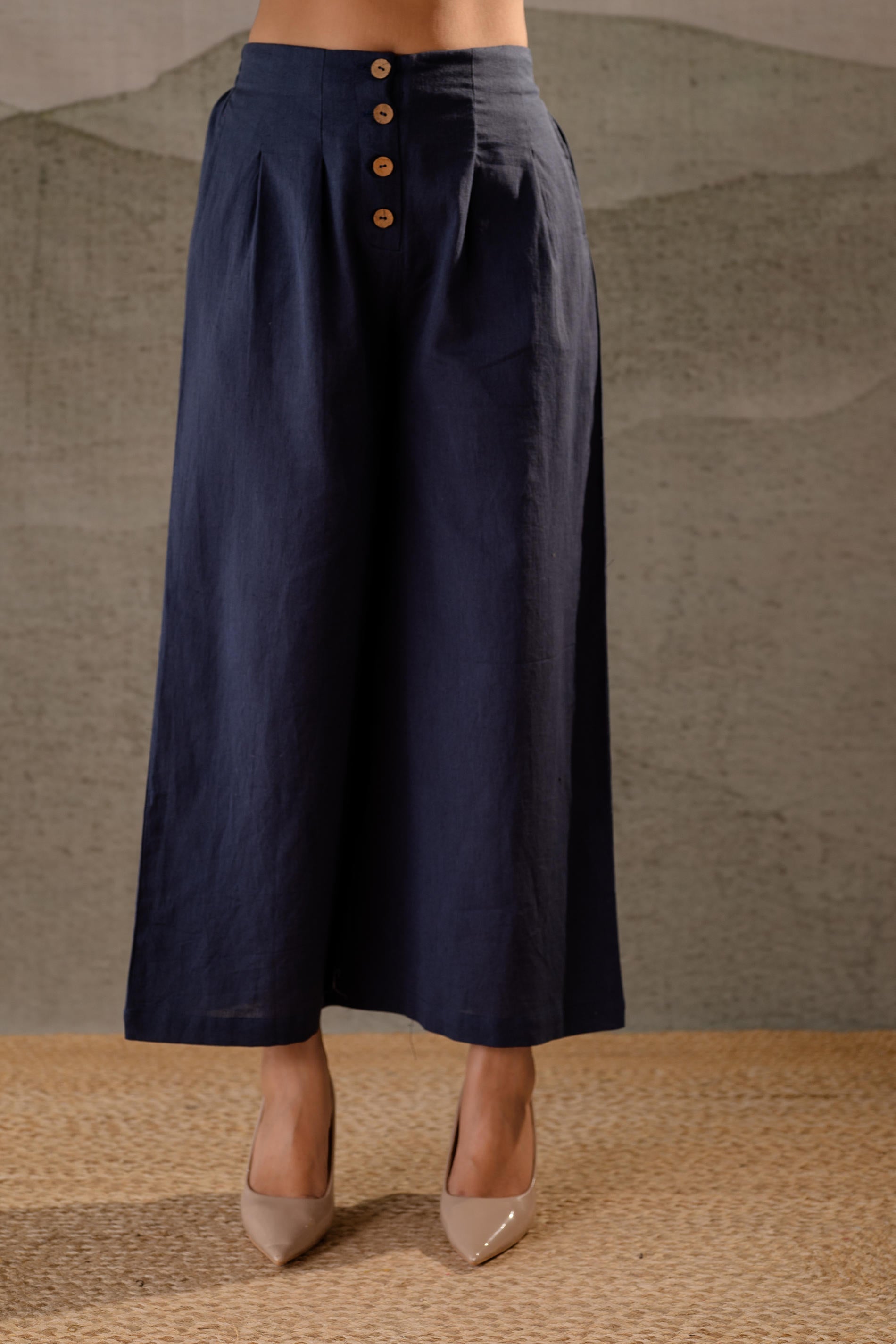 Juniper Off-White Scallop Bloom Top with Navy Tailored Pants