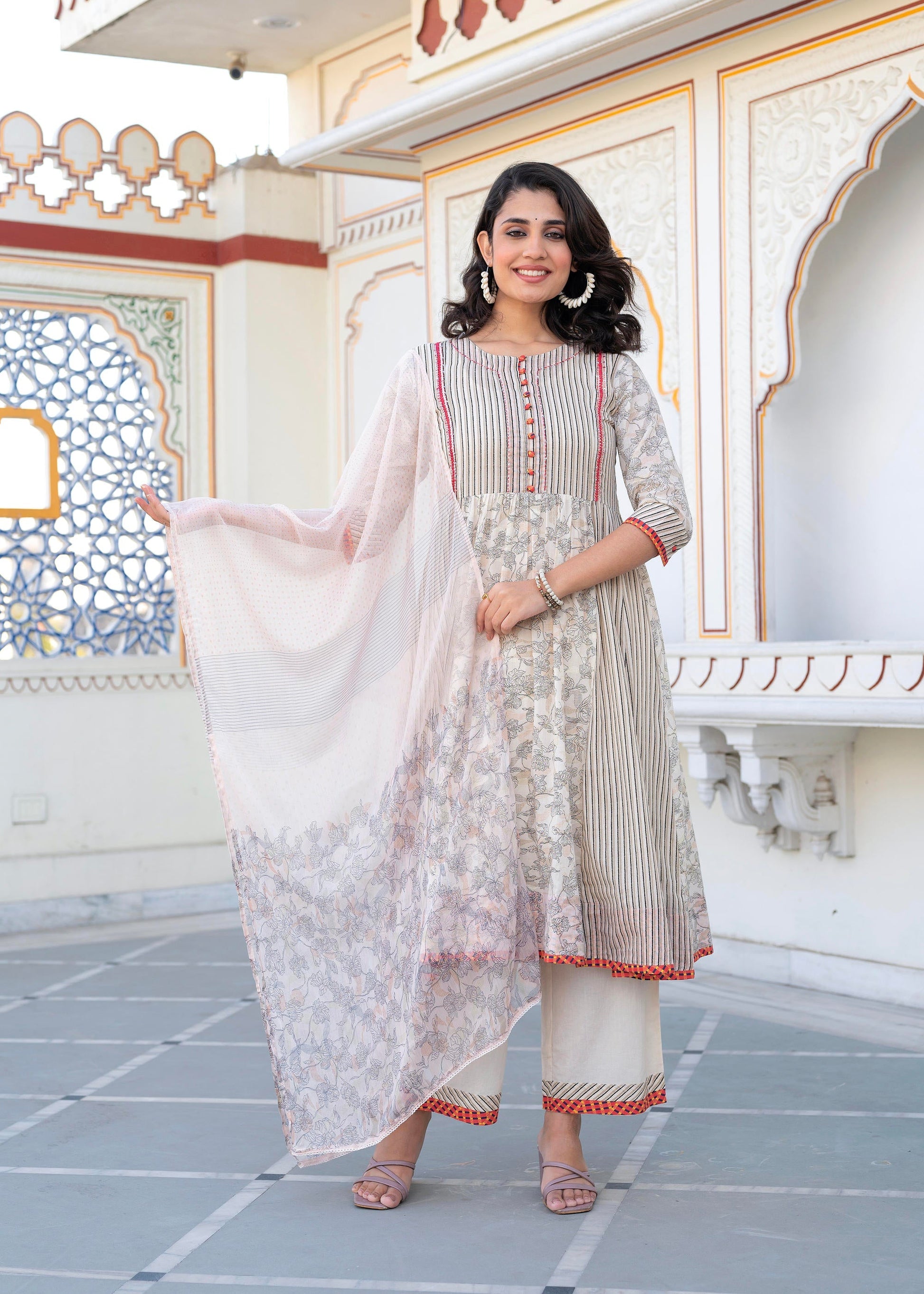 Juniper Women Printed Kurta And Palazzo Set