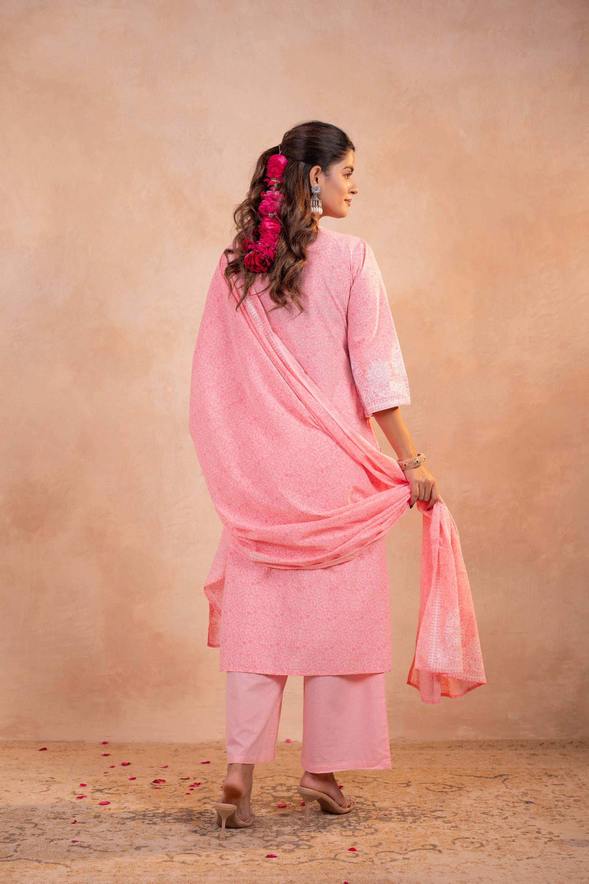 Juniper Blush Noor Printed Kurta Pant And Dupatta Set
