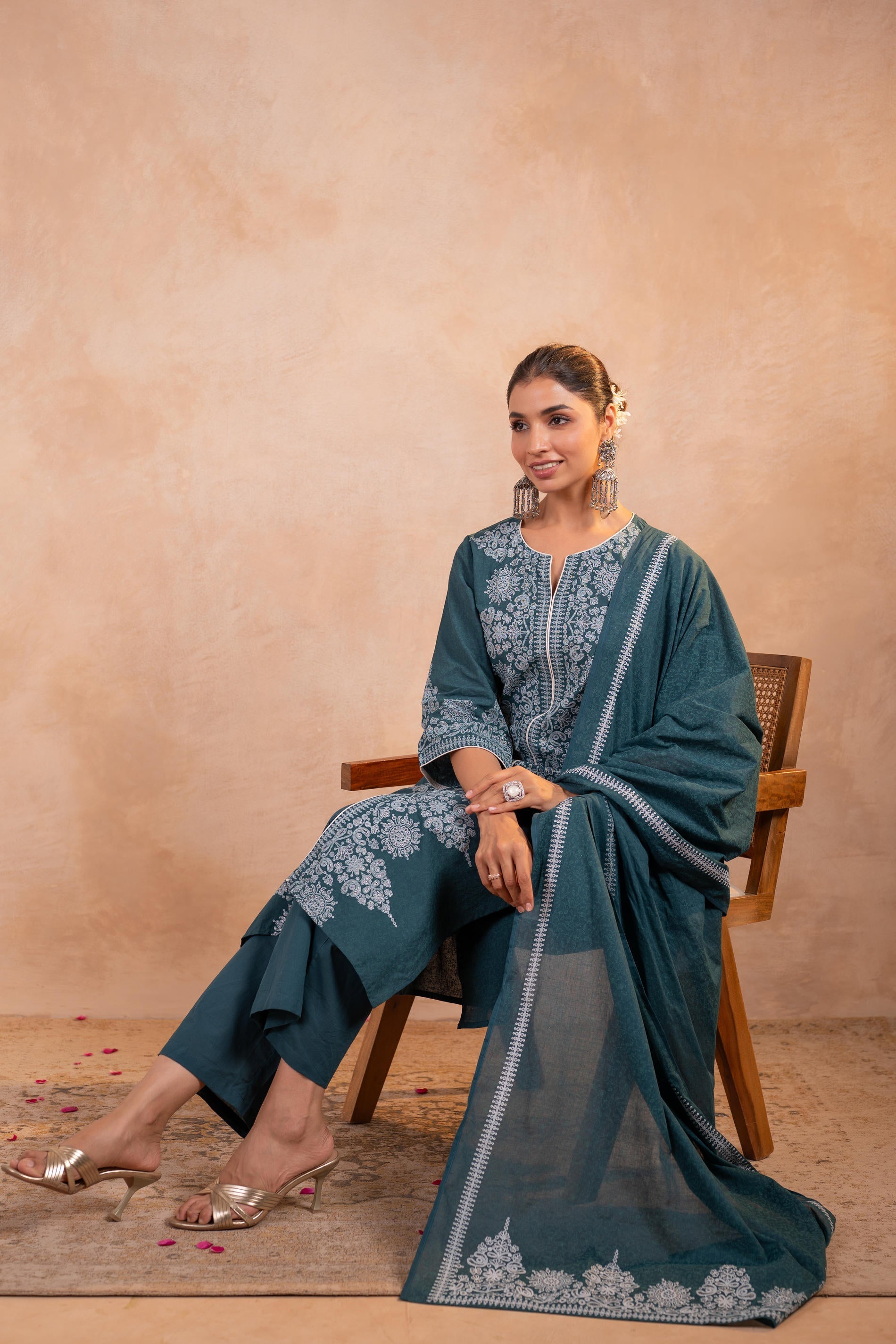 Juniper Teal Printed Kurta Pant And Dupatta Set