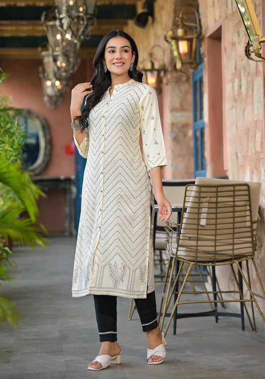 Juniper Women's Ivory Ethnic Motif Printed Viscose Kurta With Button Closure