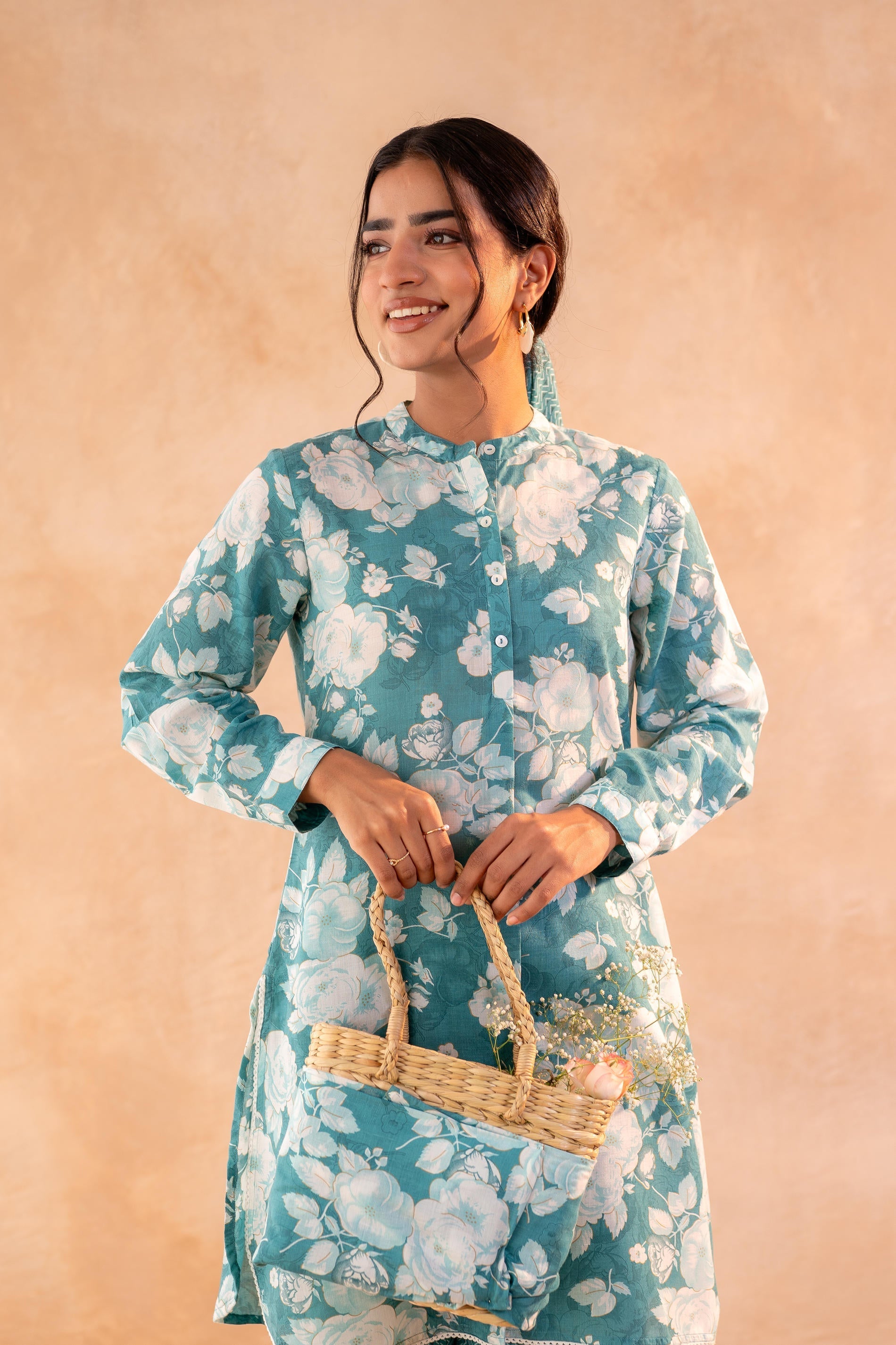 Juniper Teal Garden Bloom Kurta And Pant Set